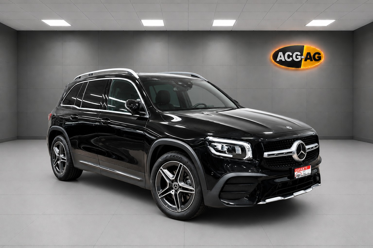 MERCEDES-BENZ GLB 220 d 4Matic AMG Line 8G-Tronic ** H.up Display ** Farhrerassistenz Paket ** RF-Kamera ** Leder-Alcantara ** Sportsitze **-image-0