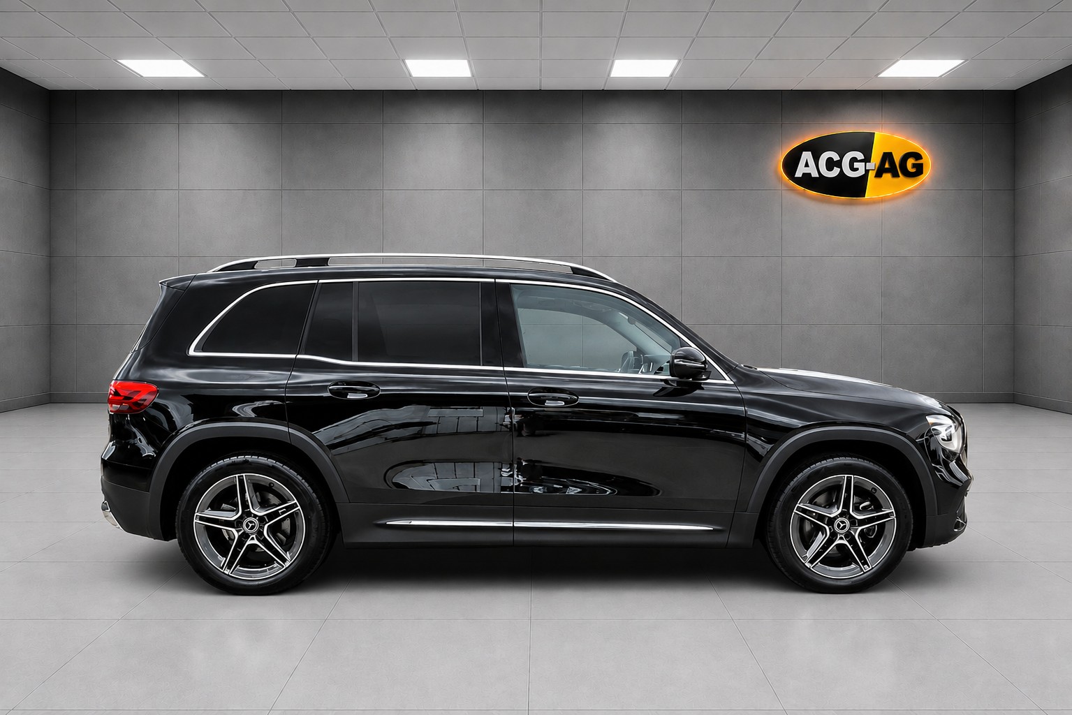 MERCEDES-BENZ GLB 220 d 4Matic AMG Line 8G-Tronic ** H.up Display ** Farhrerassistenz Paket ** RF-Kamera ** Leder-Alcantara ** Sportsitze **-image-5