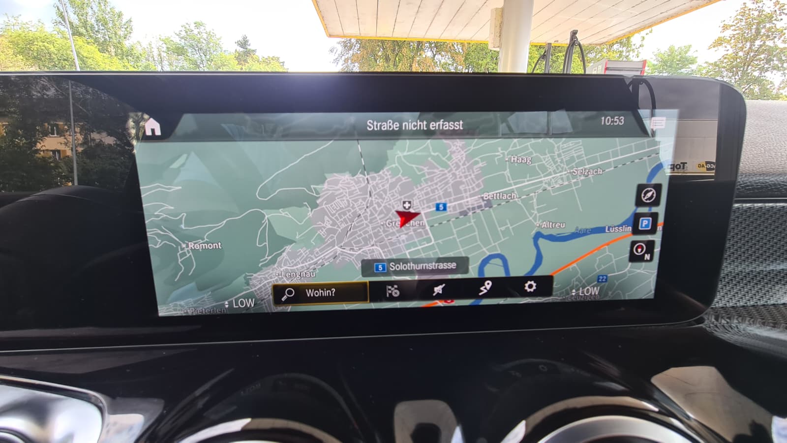 MERCEDES-BENZ GLB 220 d 4Matic AMG Line 8G-Tronic ** H.up Display ** Farhrerassistenz Paket ** RF-Kamera ** Leder-Alcantara ** Sportsitze **-image-12