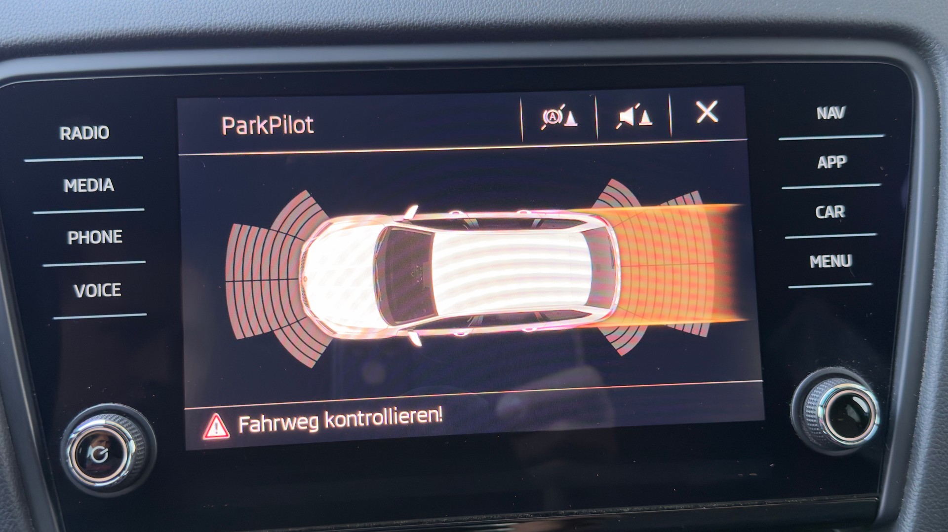 SKODA Octavia CO 2.0 TSI 245 RS DSG-image-14