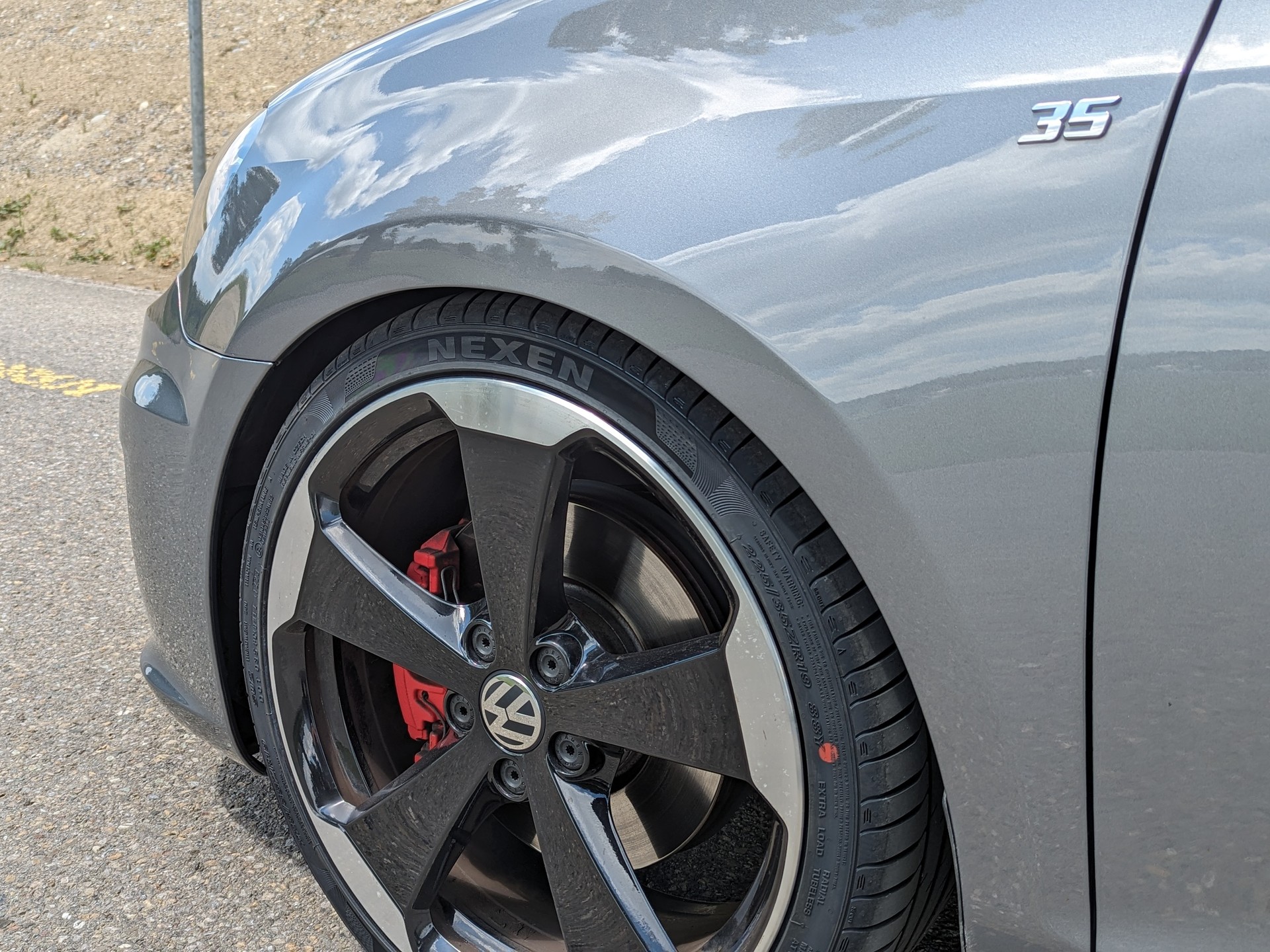 VW Golf 2.0 TSI GTI Edition 35 DSG-image-5