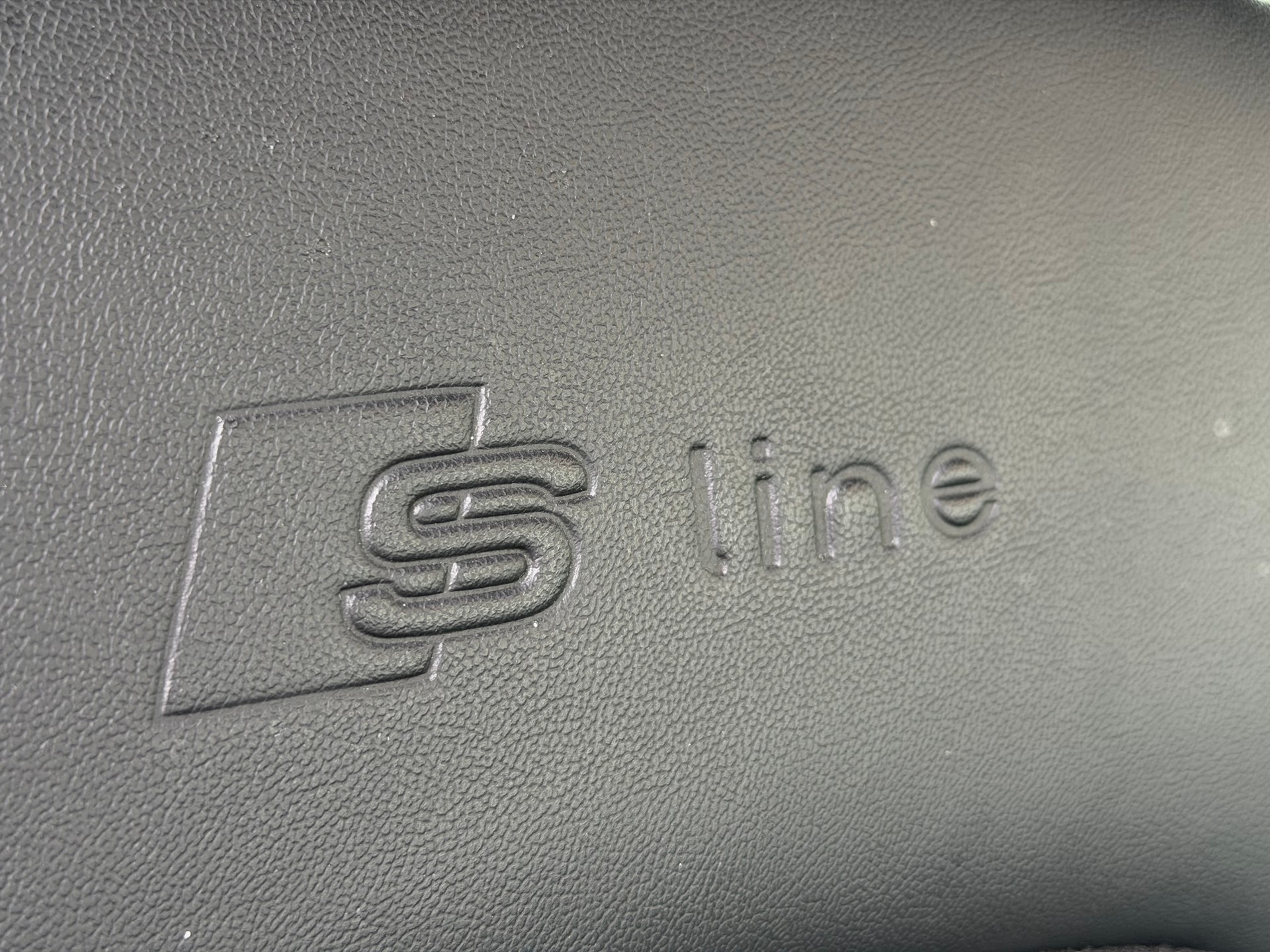 AUDI A4 Avant 2.0 TFSI quattro S-tronic-image-23