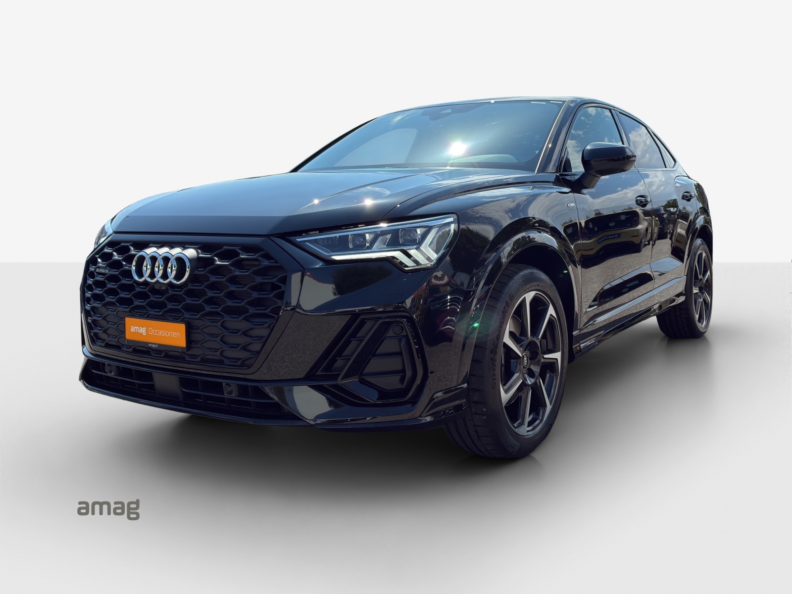 AUDI Q3 Sportback 40 TDI S line quattro S-tronic-image-0