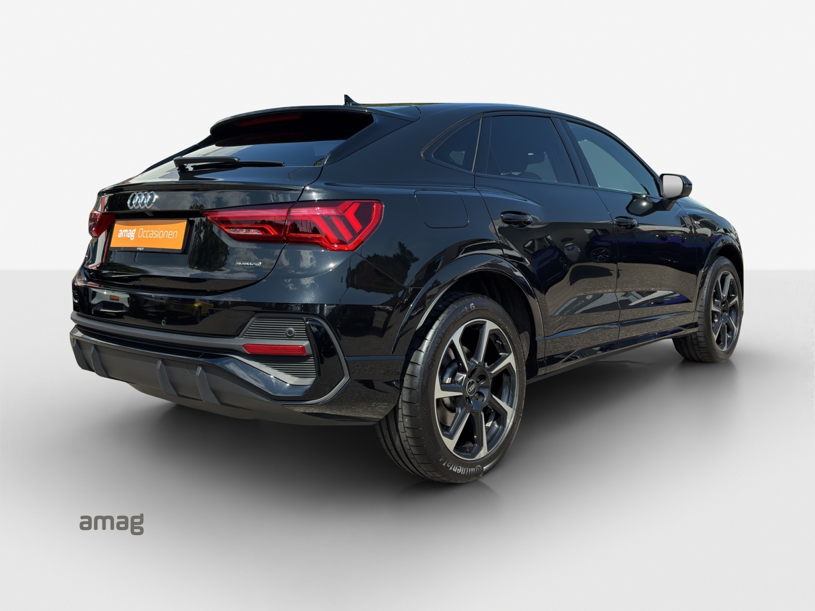 AUDI Q3 Sportback 40 TDI S line quattro S-tronic-image-4