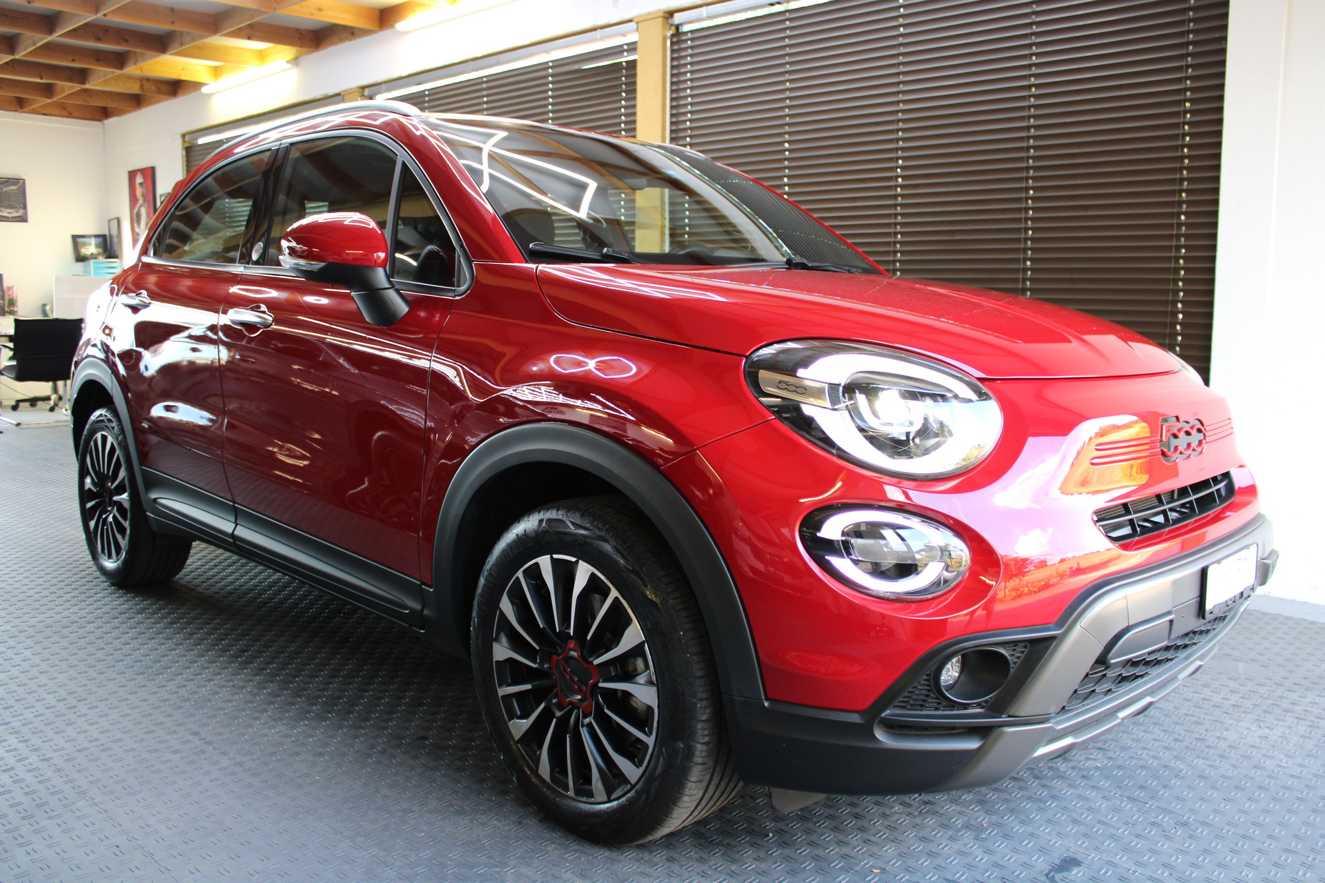 FIAT 500X 1.5 Hybrid Red DCT *CH-Fahrzeug & 24mt. Garantie*-image-4