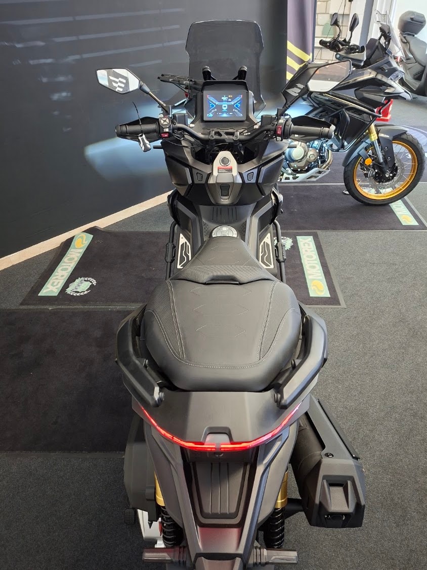 VOGE SR450X-image-8