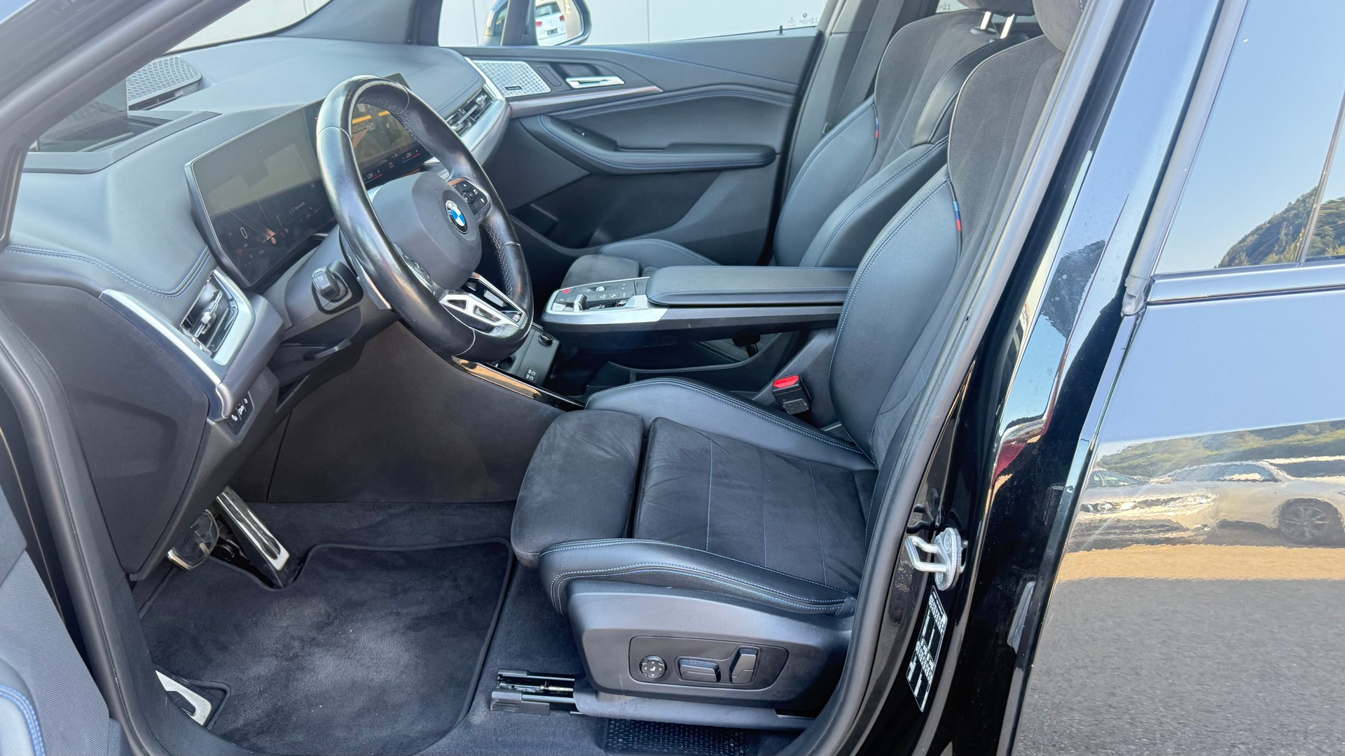 BMW 218d Active Tourer M Sport DKG-image-10