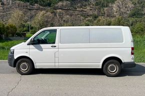 VW T5 2.0 TDI-image-1