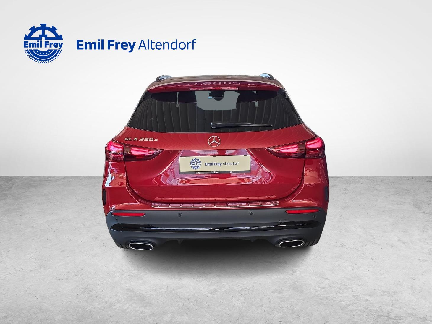 MERCEDES-BENZ GLA 250 e EQ Star AMG Line-image-3