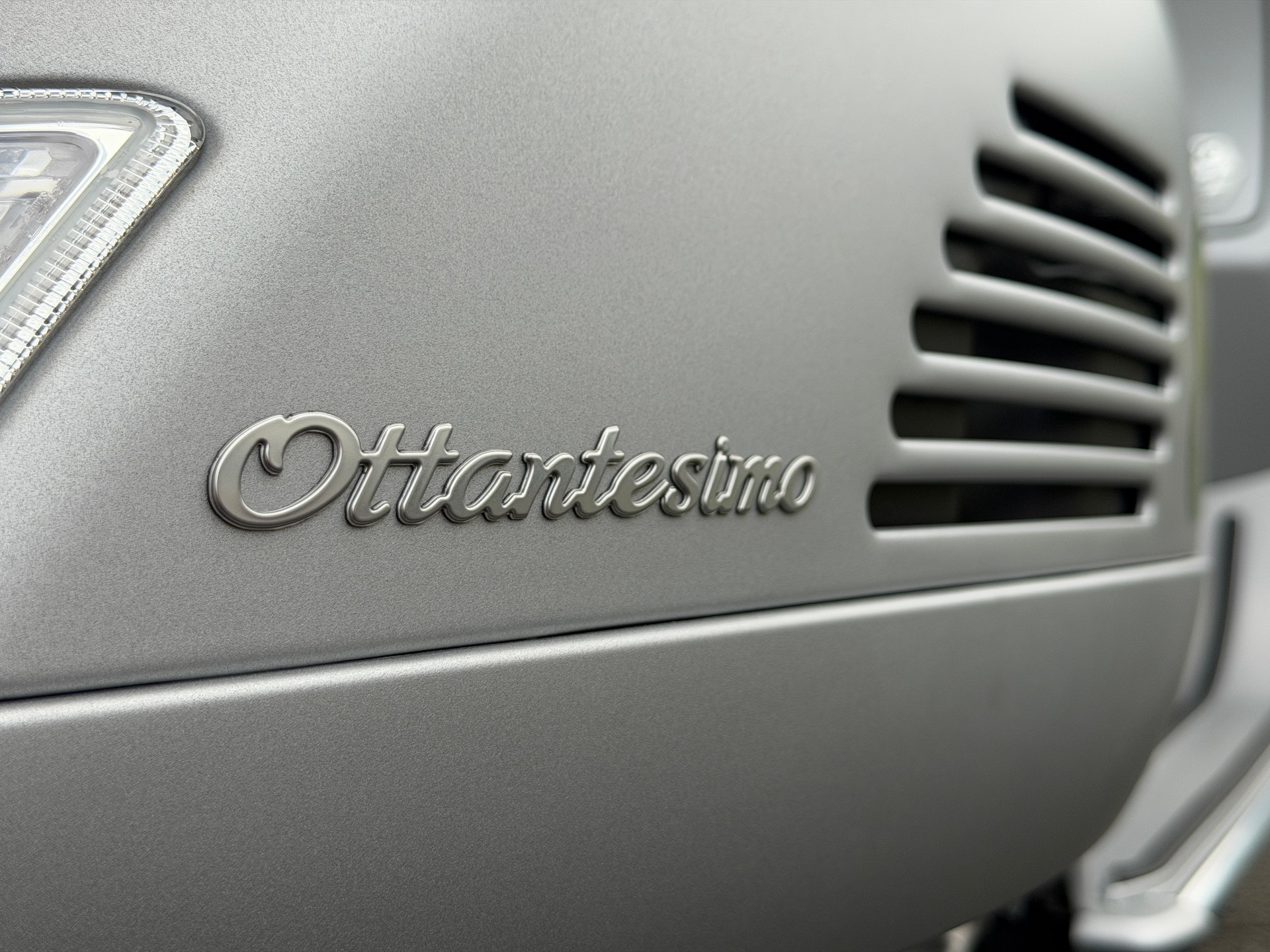 PIAGGIO Vespa GTS 310 Ottantesimo Euro 5+-image-9