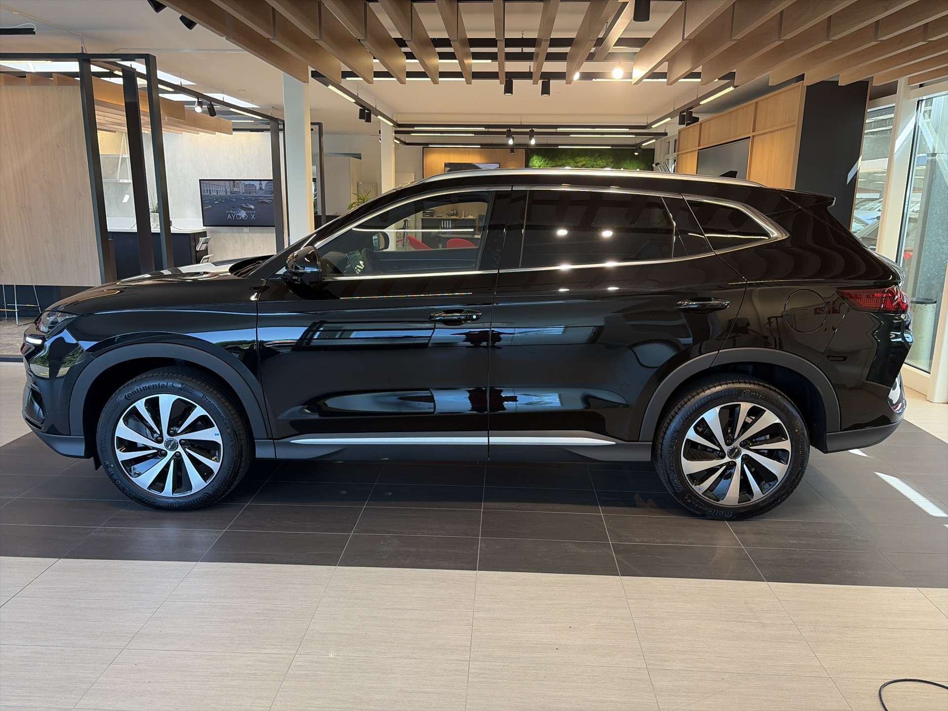 BYD Seal U DM-i PHEV Design AWD 324PS Automat-image-11