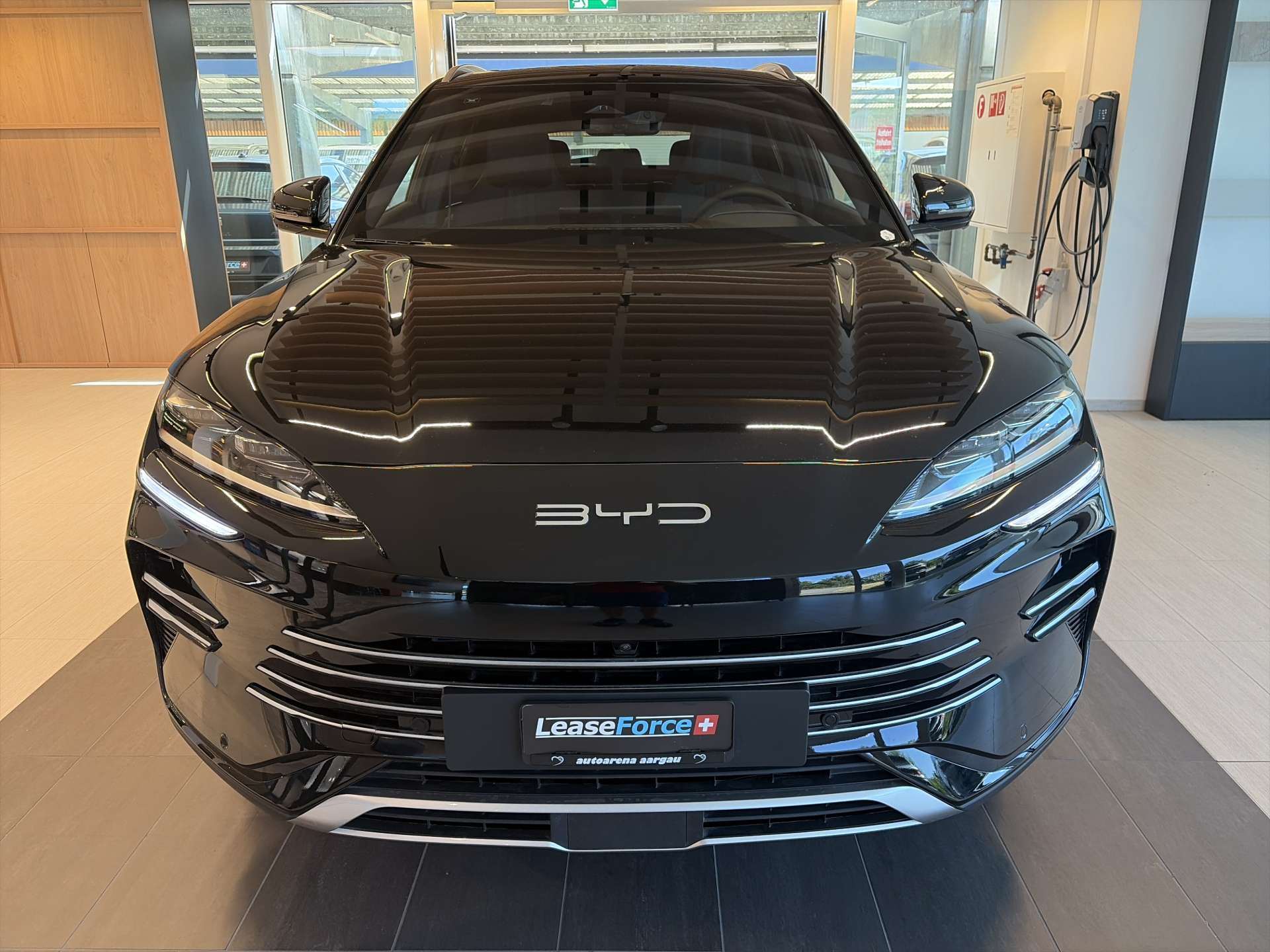 BYD Seal U DM-i PHEV Design AWD 324PS Automat-image-10