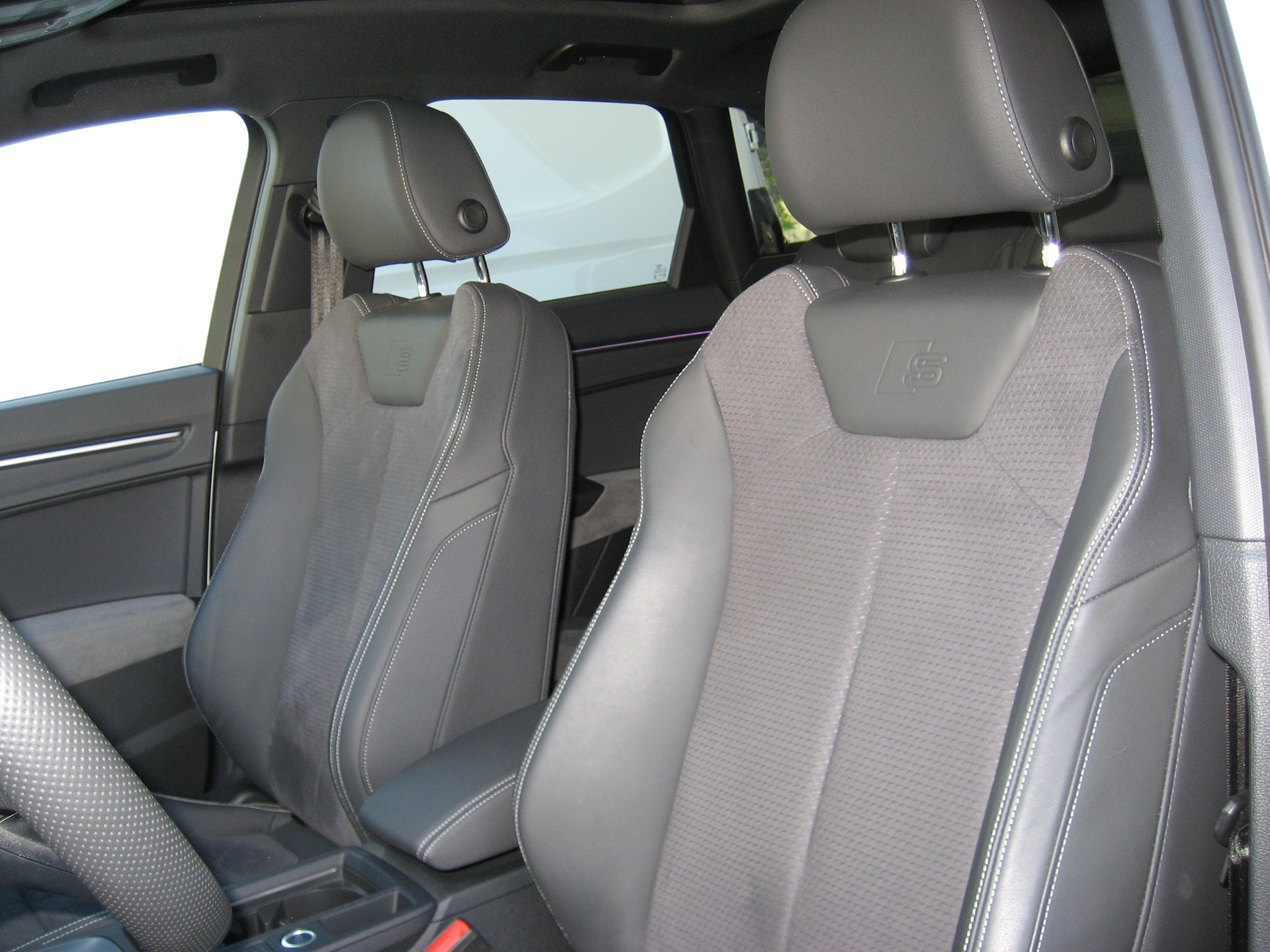 AUDI Q3 Sportback 35 TFSI S line Attraction S-tronic-image-6