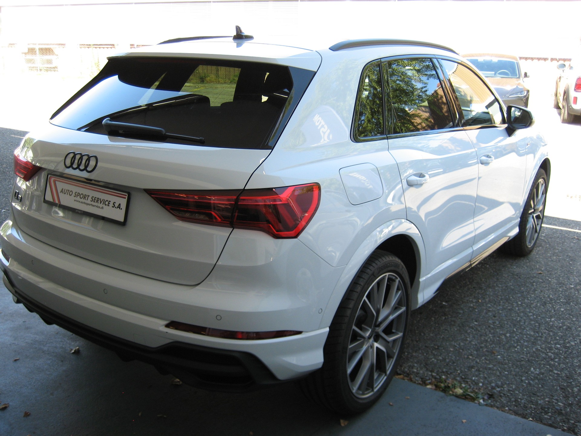 AUDI Q3 Sportback 35 TFSI S line Attraction S-tronic-image-3