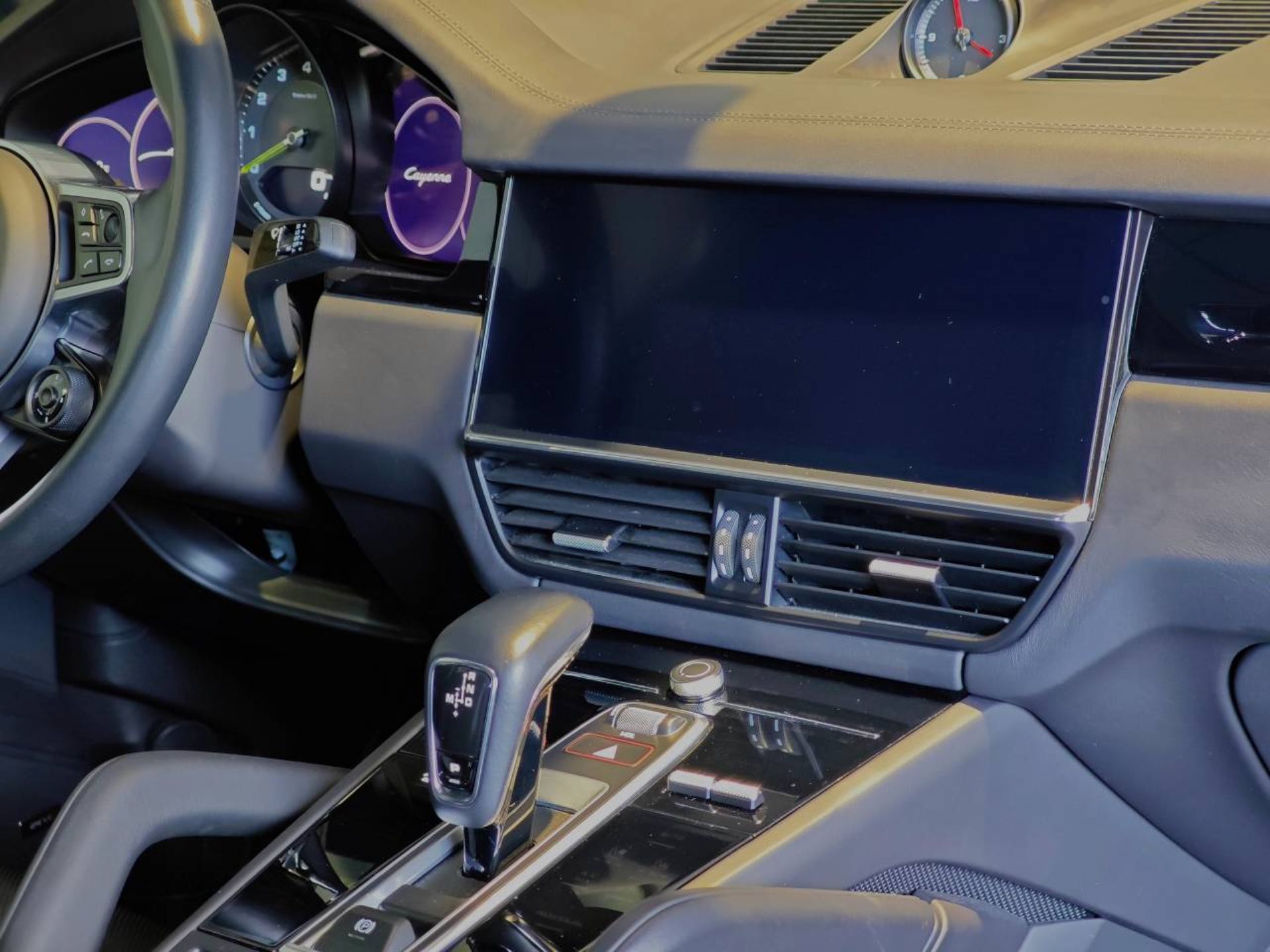 PORSCHE Cayenne E-Hybrid Coupé Platinum Edition-image-4
