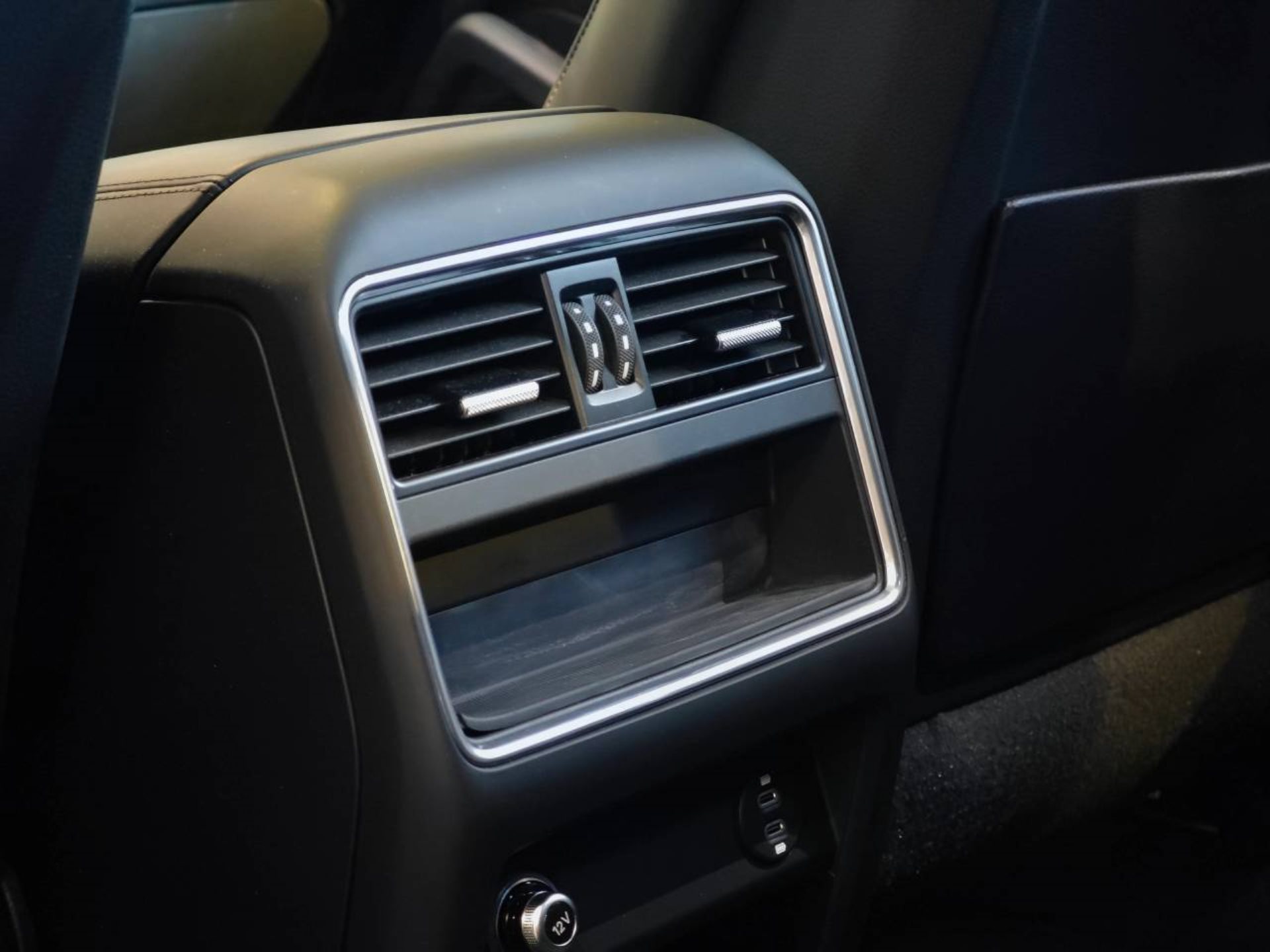PORSCHE Cayenne E-Hybrid Coupé Platinum Edition-image-20