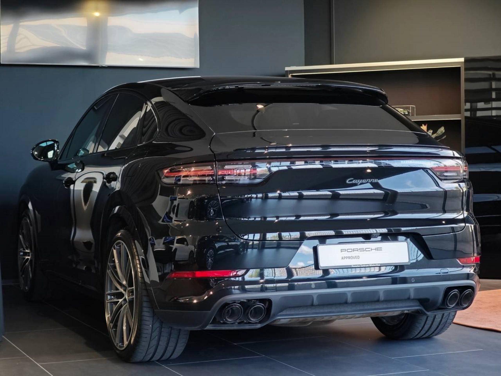 PORSCHE Cayenne E-Hybrid Coupé Platinum Edition-image-9