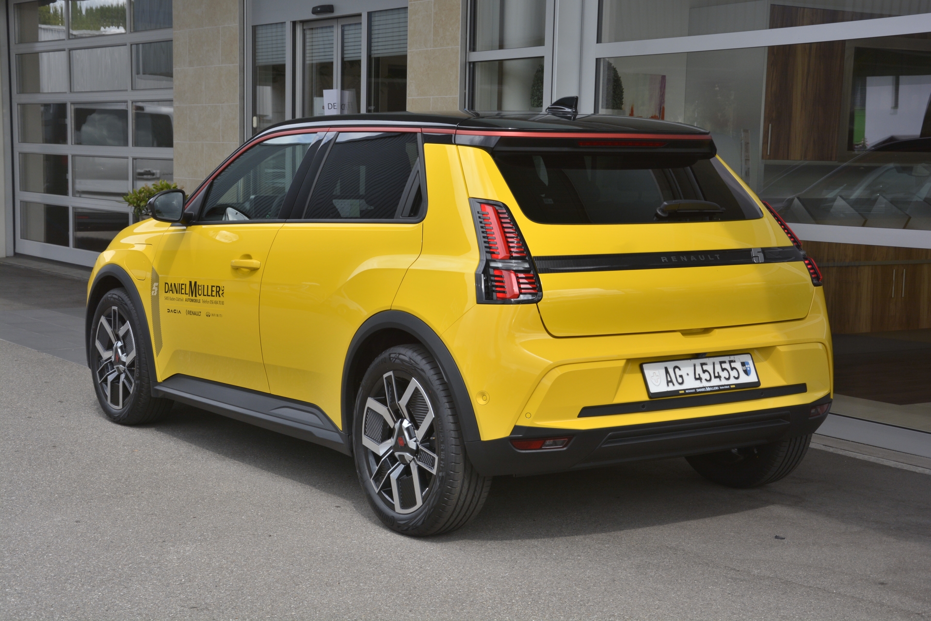 RENAULT R5 E-TECH techno 150PS Comfort Range-image-3