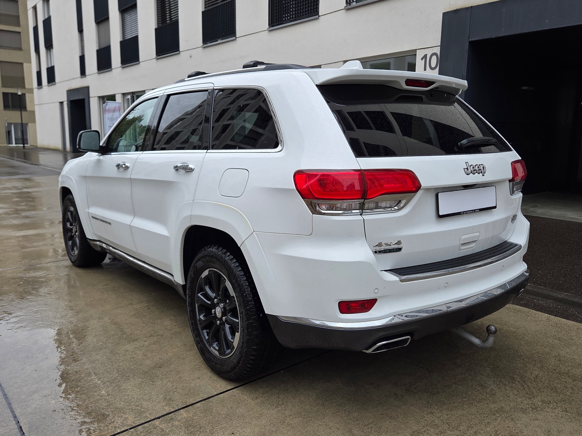 JEEP Grand Cherokee 3.0 CRD Summit Automatic-image-4