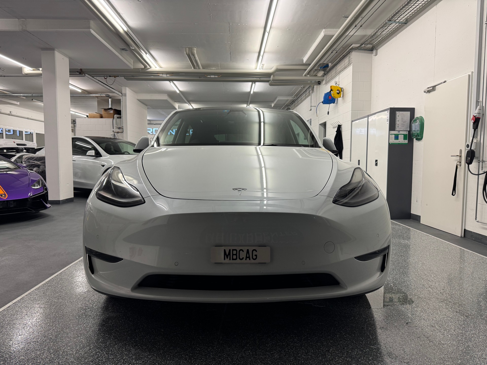 TESLA Model Y Long Range, Anhängerkupplung-image-3