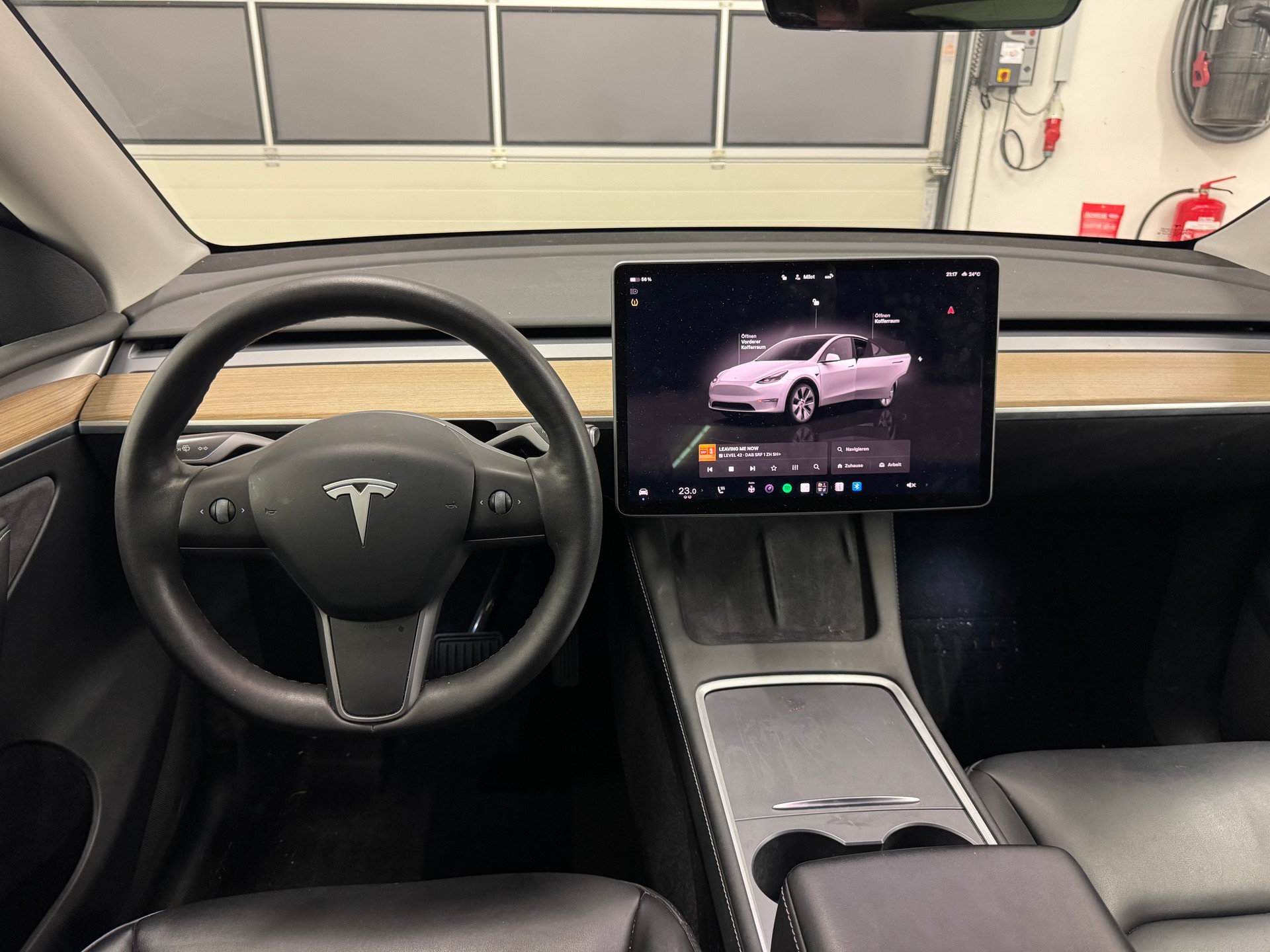 TESLA Model Y Long Range, Anhängerkupplung-image-13