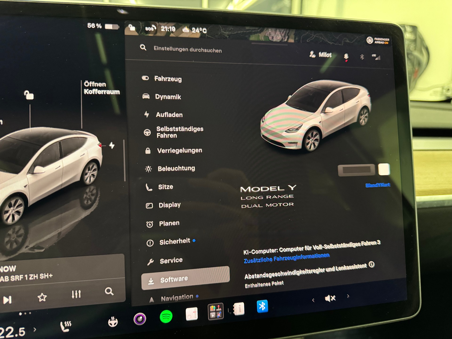 TESLA Model Y Long Range, Anhängerkupplung-image-19