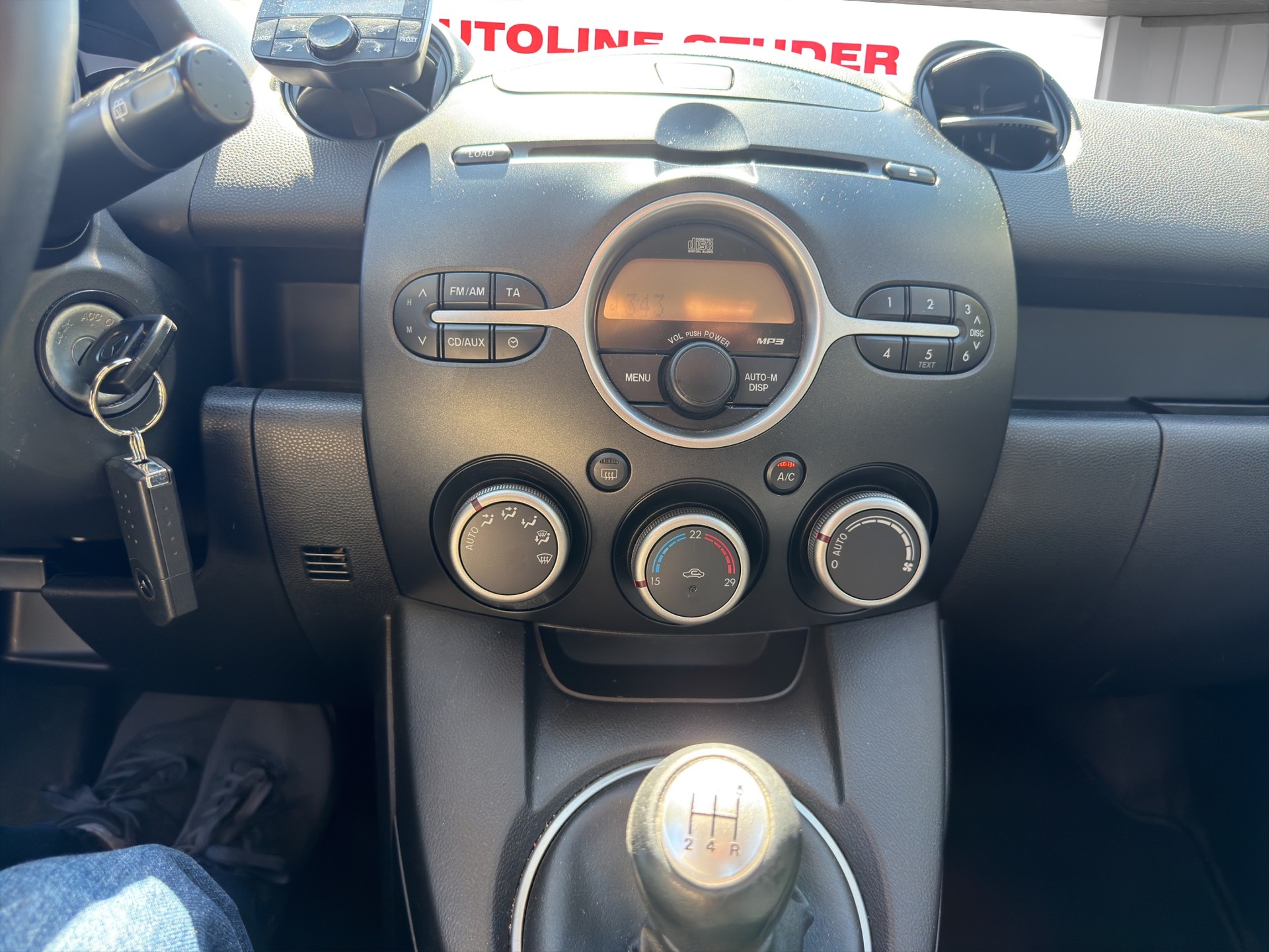 MAZDA 2 1.5i 16V Exclusive-image-6