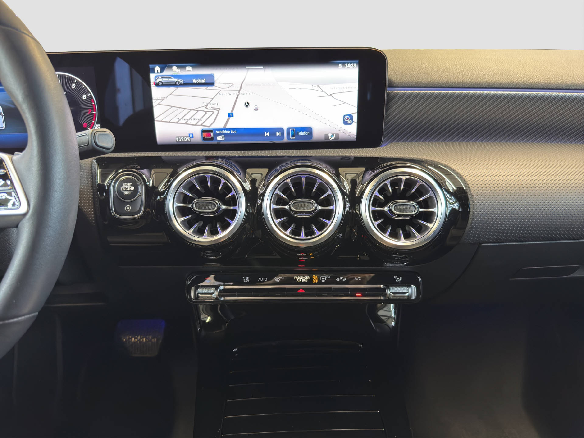 MERCEDES-BENZ A 180 Progressive-image-9