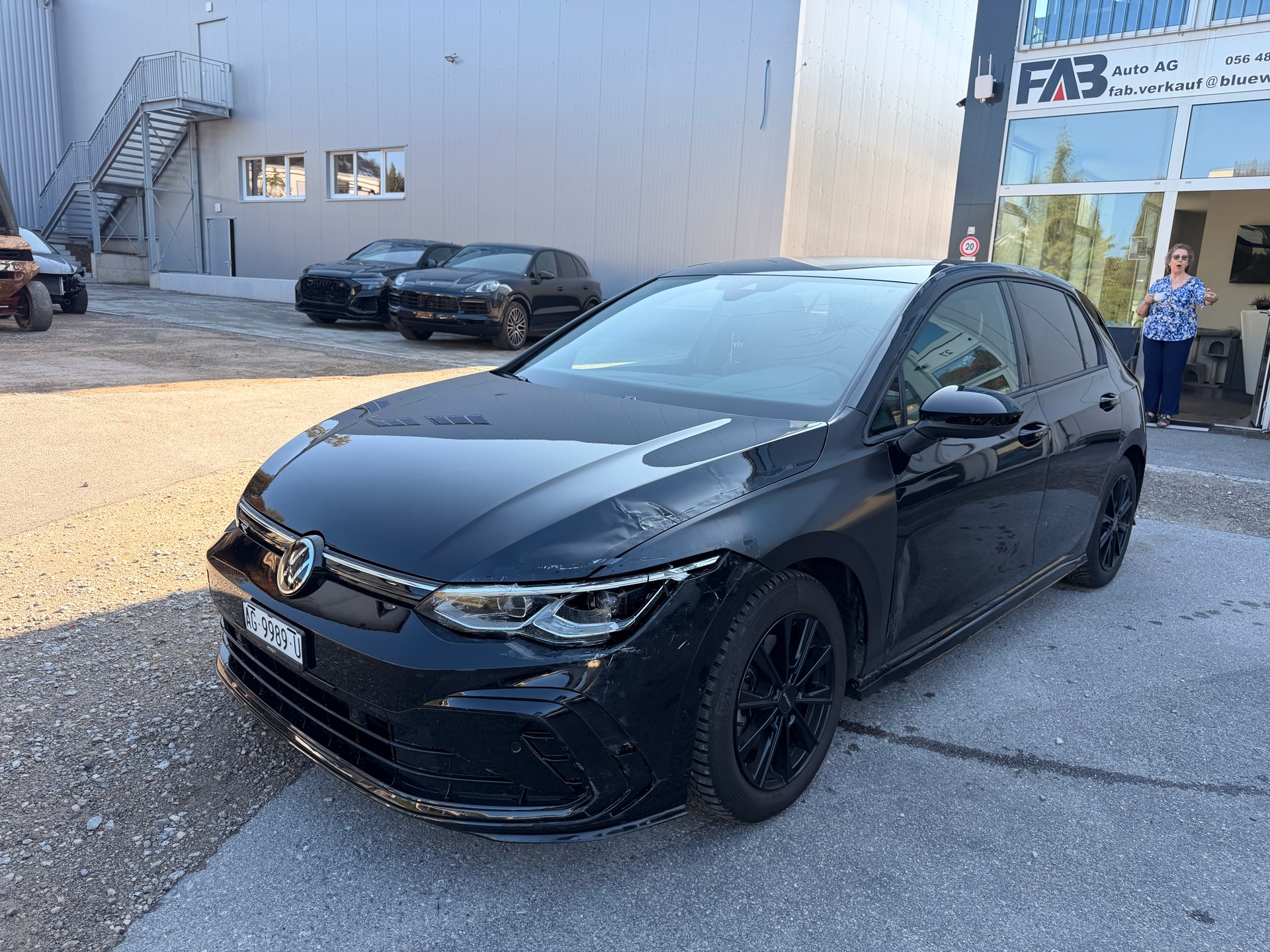 VW Golf 1.5 eTSI mHEV R-LINE-image-0