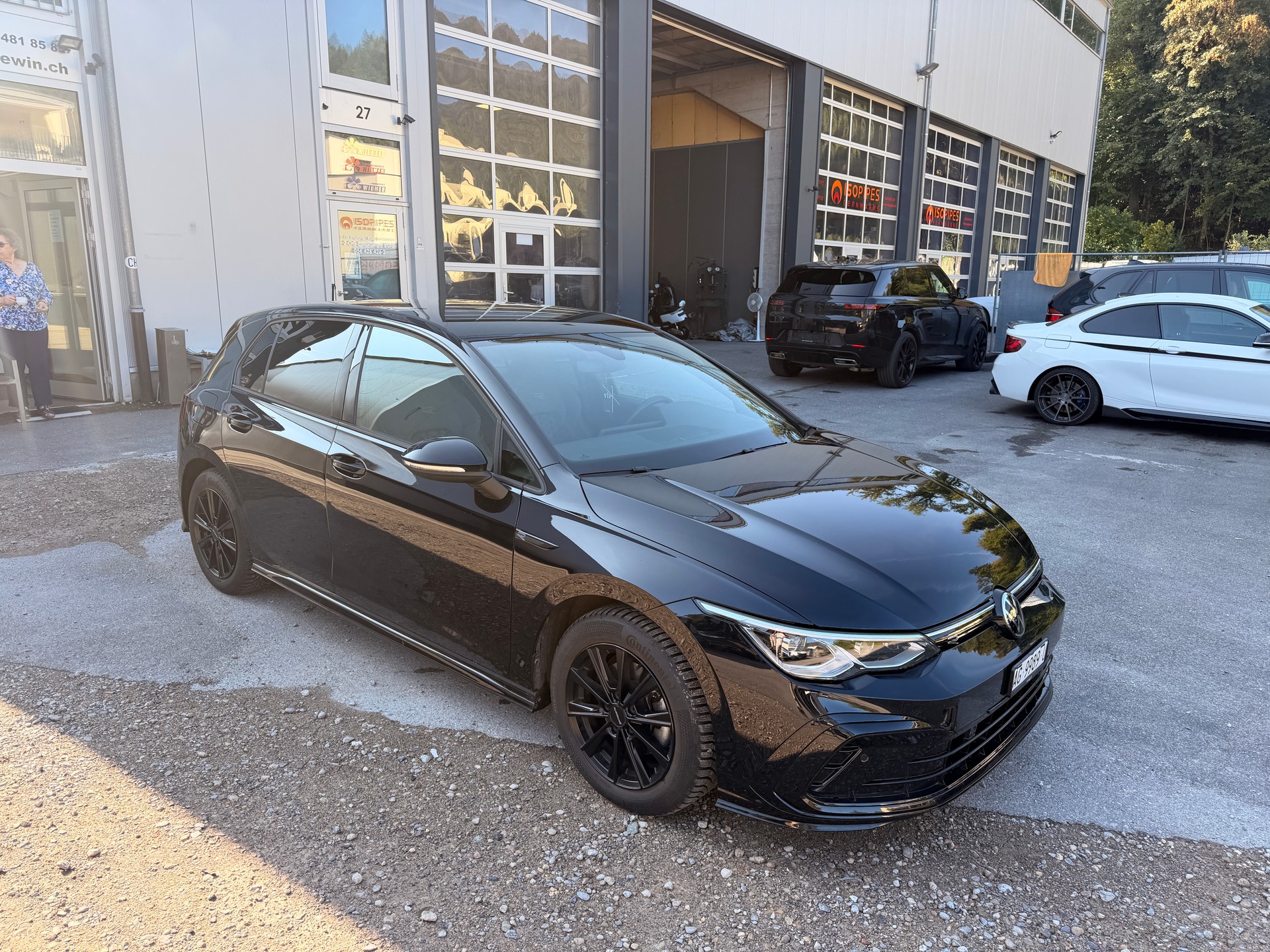 VW Golf 1.5 eTSI mHEV R-LINE-image-6