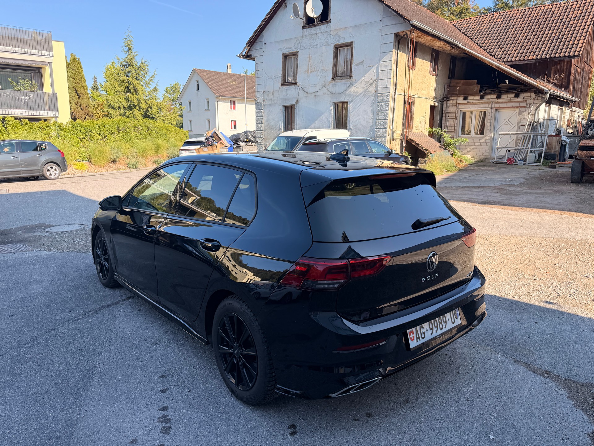 VW Golf 1.5 eTSI mHEV R-LINE-image-3
