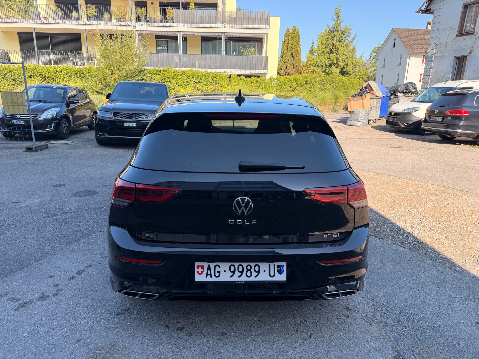 VW Golf 1.5 eTSI mHEV R-LINE-image-4