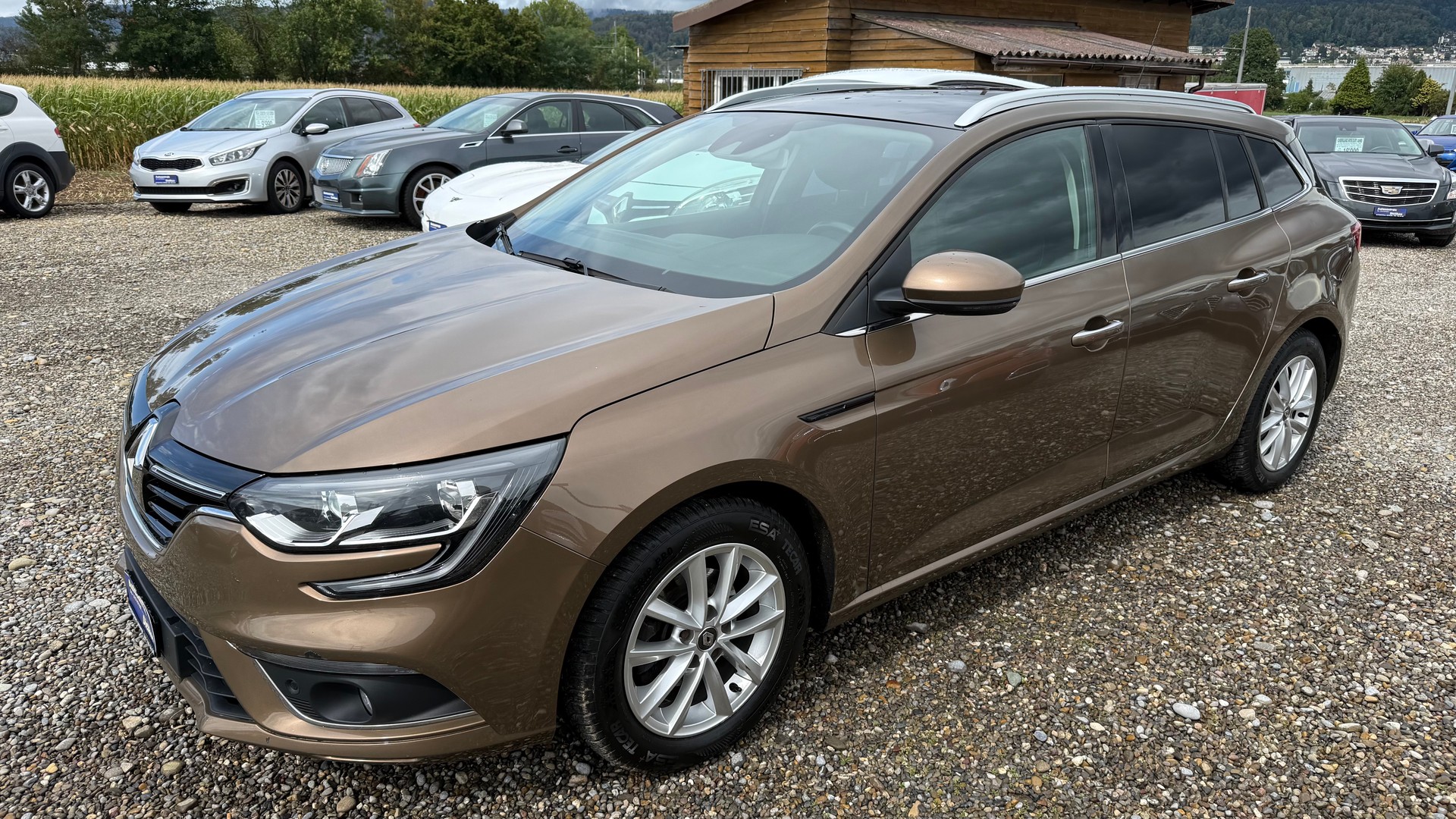 RENAULT Mégane Grandtour 1.2 16V Turbo Zen EDC-image-0