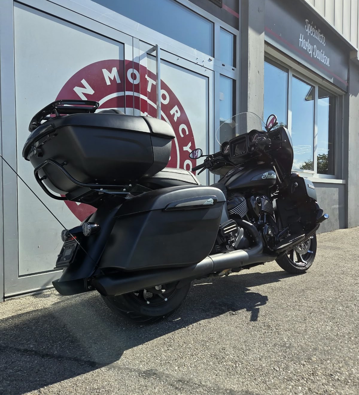 INDIAN Roadmaster Dark Horse-image-2