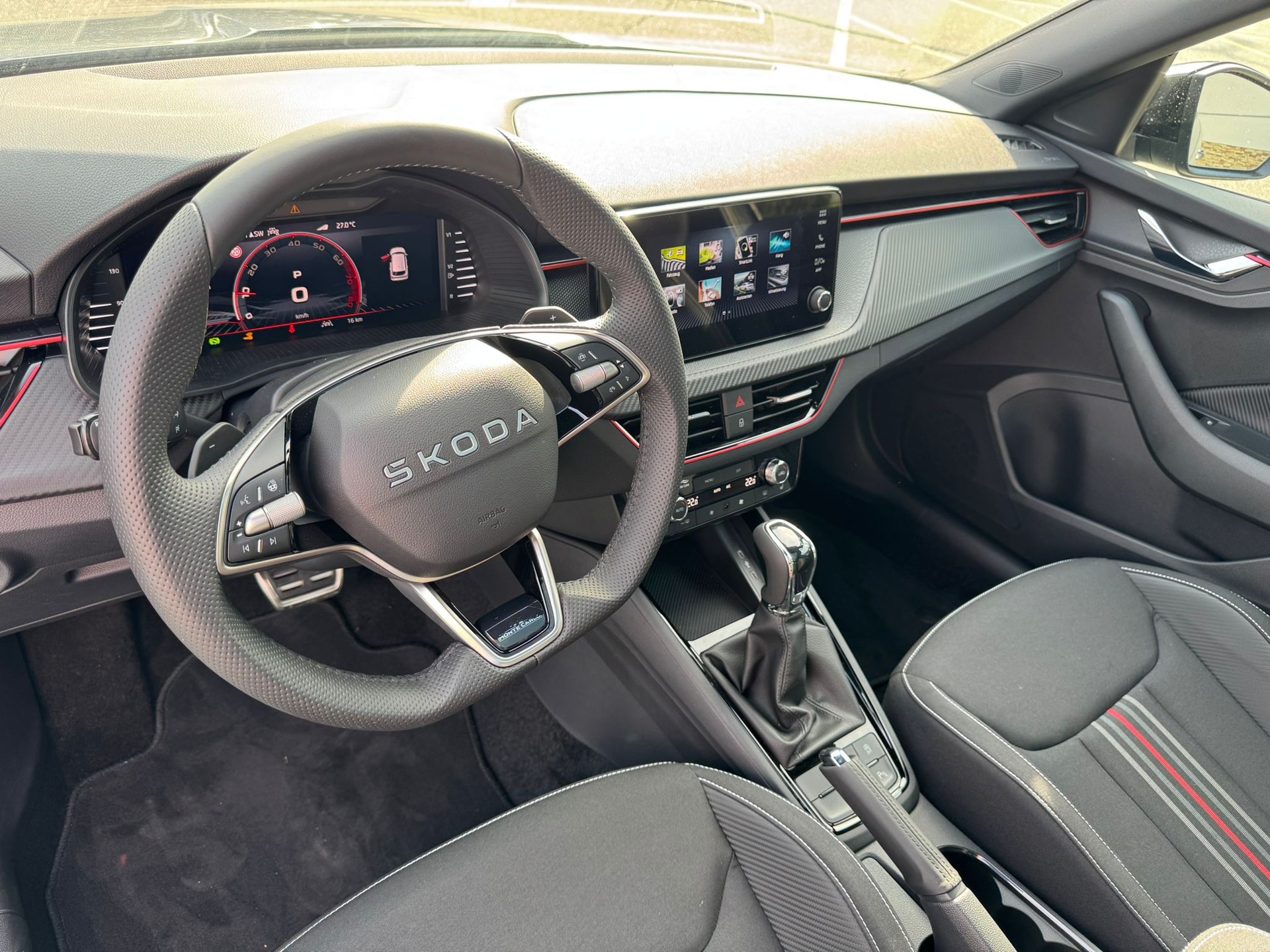 SKODA Kamiq 1.5 TSI Monte Carlo DSG-image-9