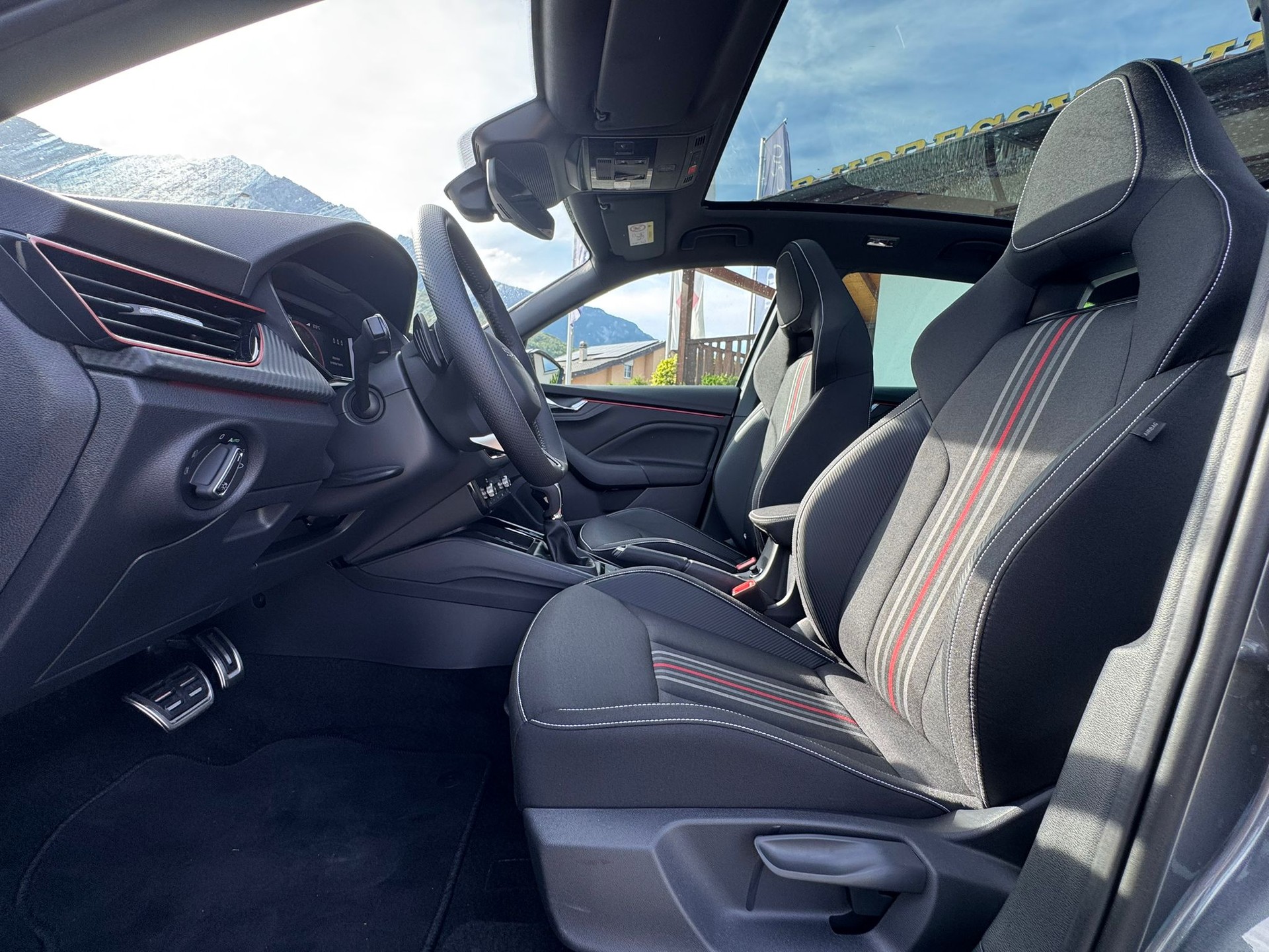 SKODA Kamiq 1.5 TSI Monte Carlo DSG-image-10
