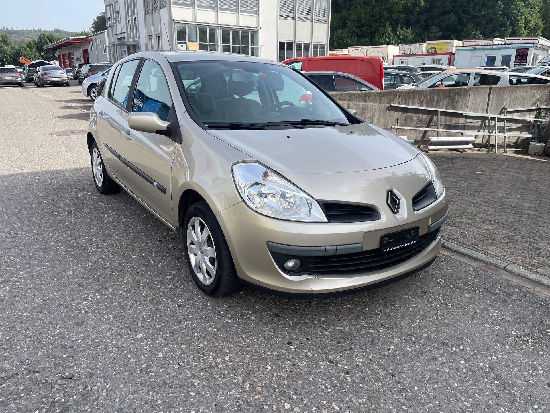 RENAULT Clio 1.6 16V Dynamique