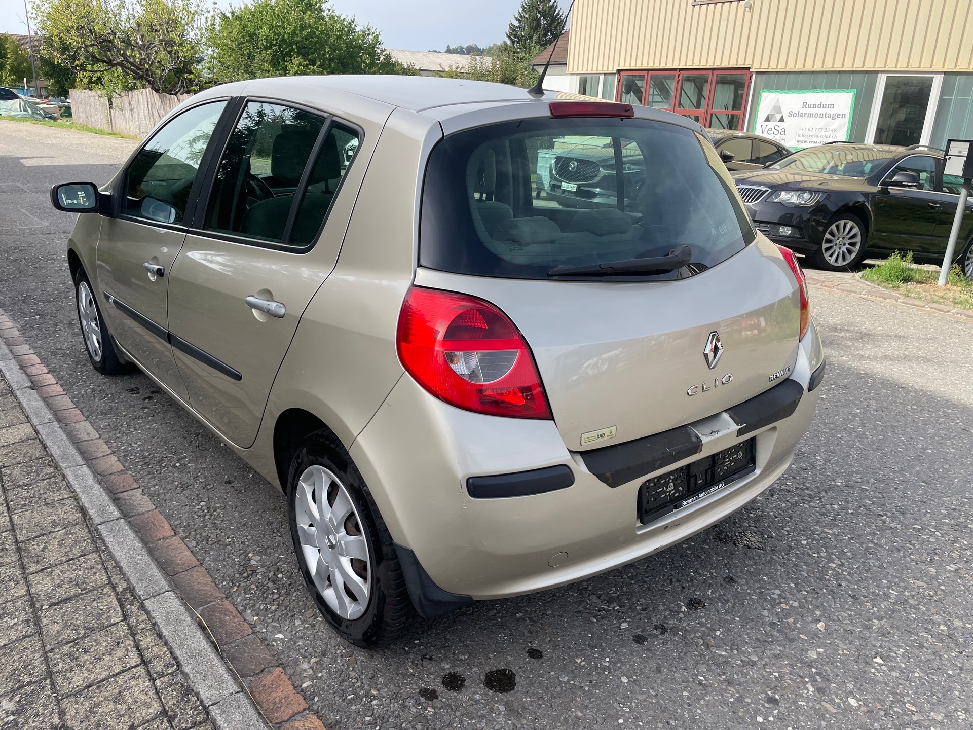 RENAULT Clio 1.6 16V Dynamique-image-7