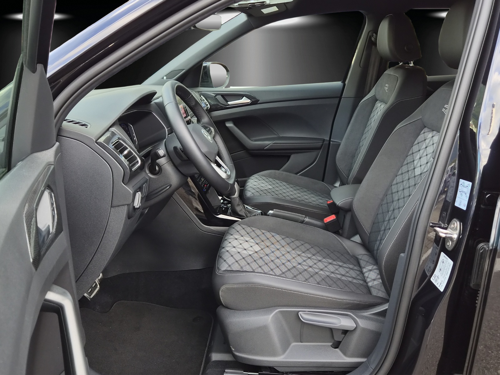 VW T-Cross 1.0 TSI EVO R-Line DSG-image-9