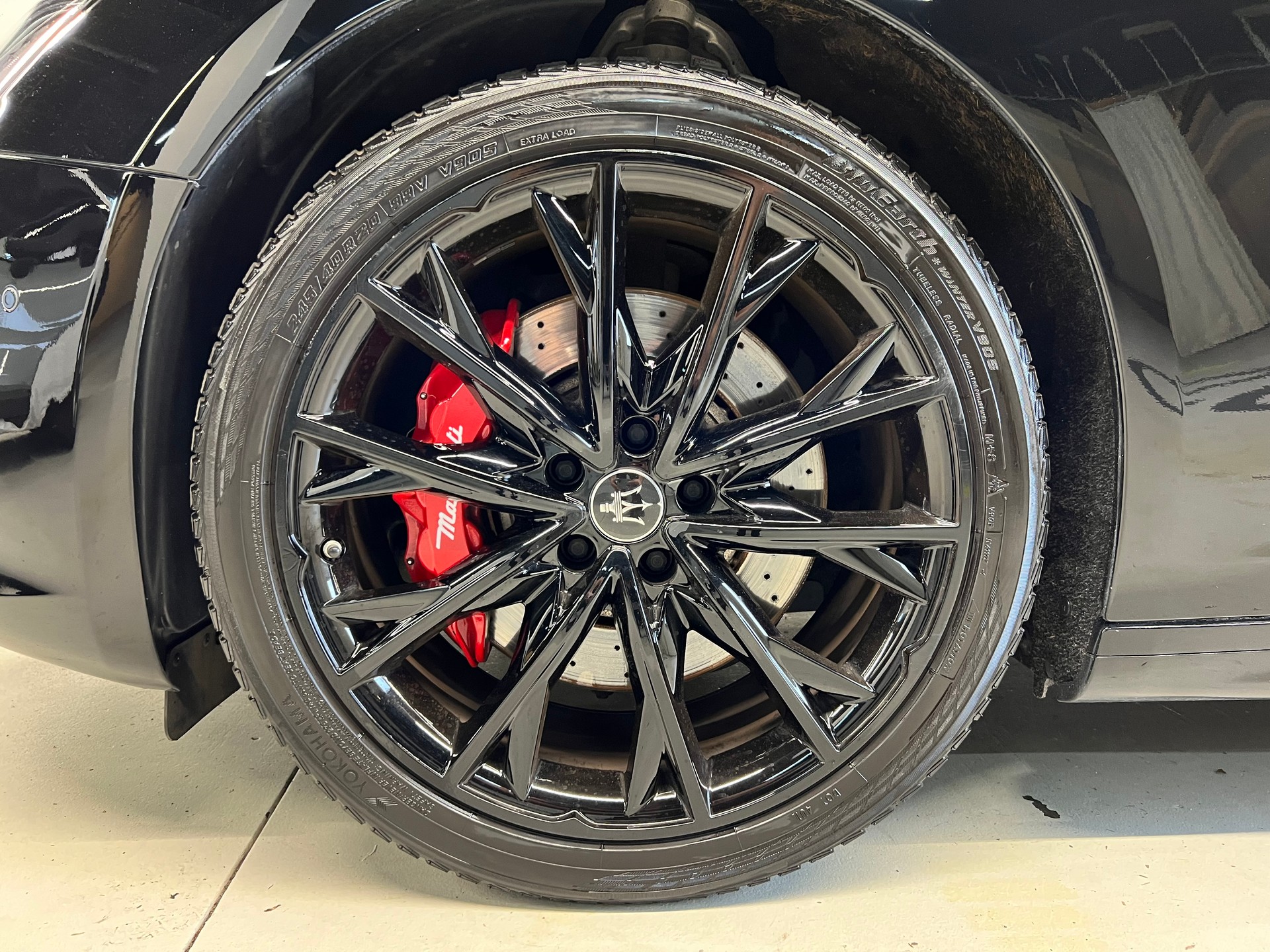 MASERATI Ghibli 3.0 V6 Modena-image-10