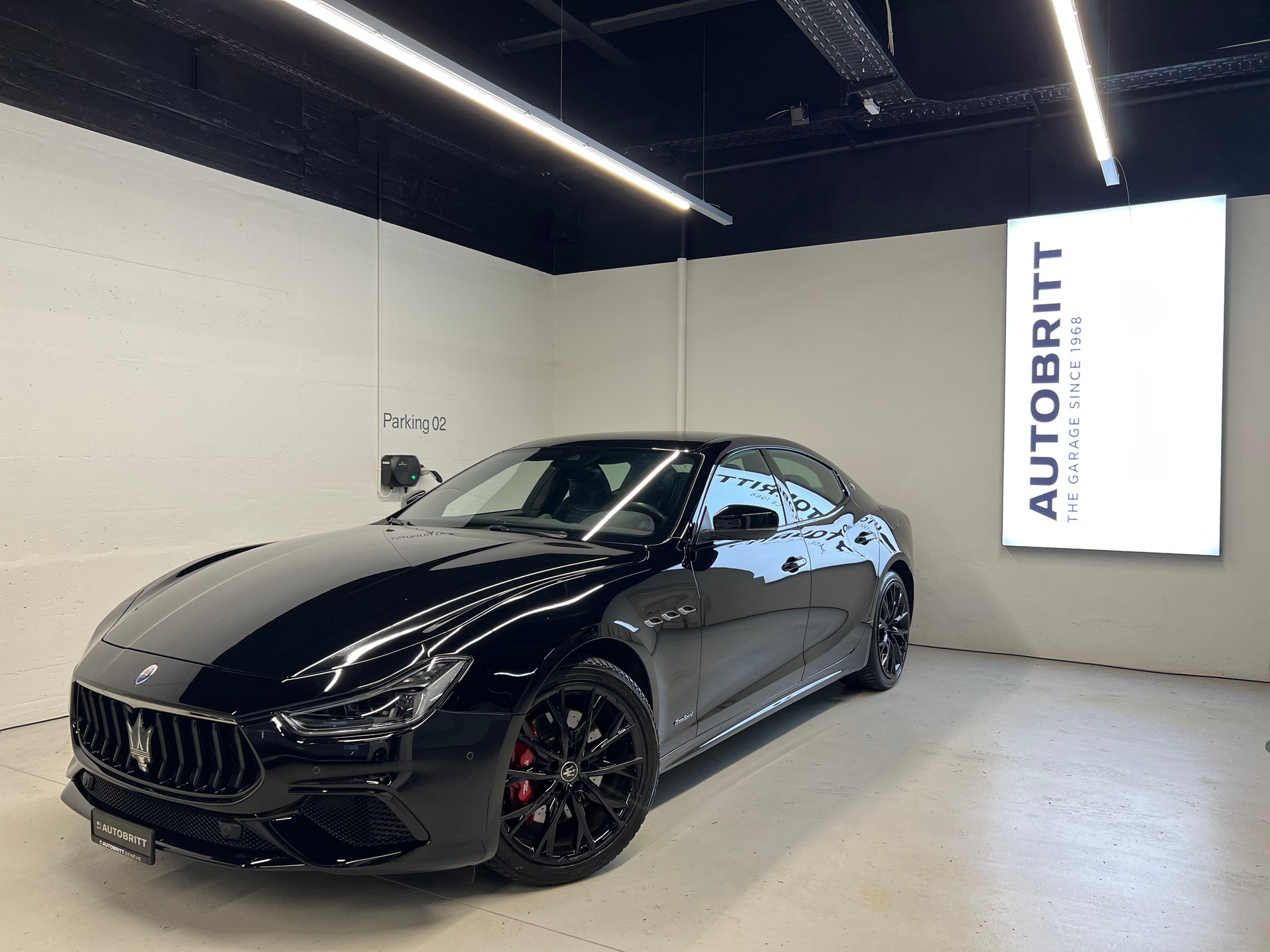 MASERATI Ghibli 3.0 V6 Modena-image-0