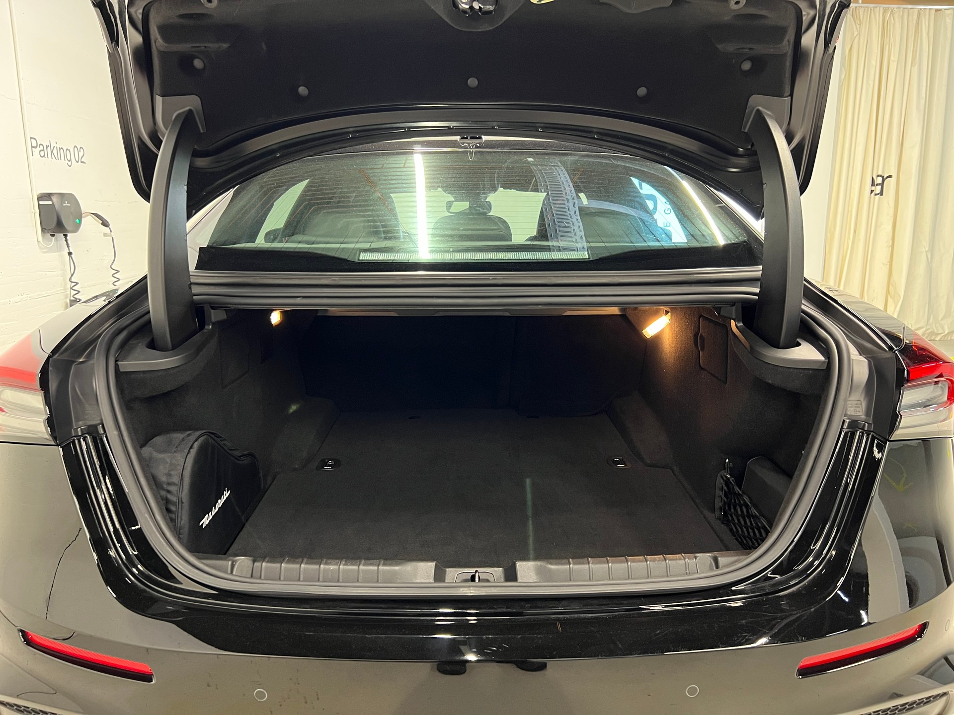 MASERATI Ghibli 3.0 V6 Modena-image-11