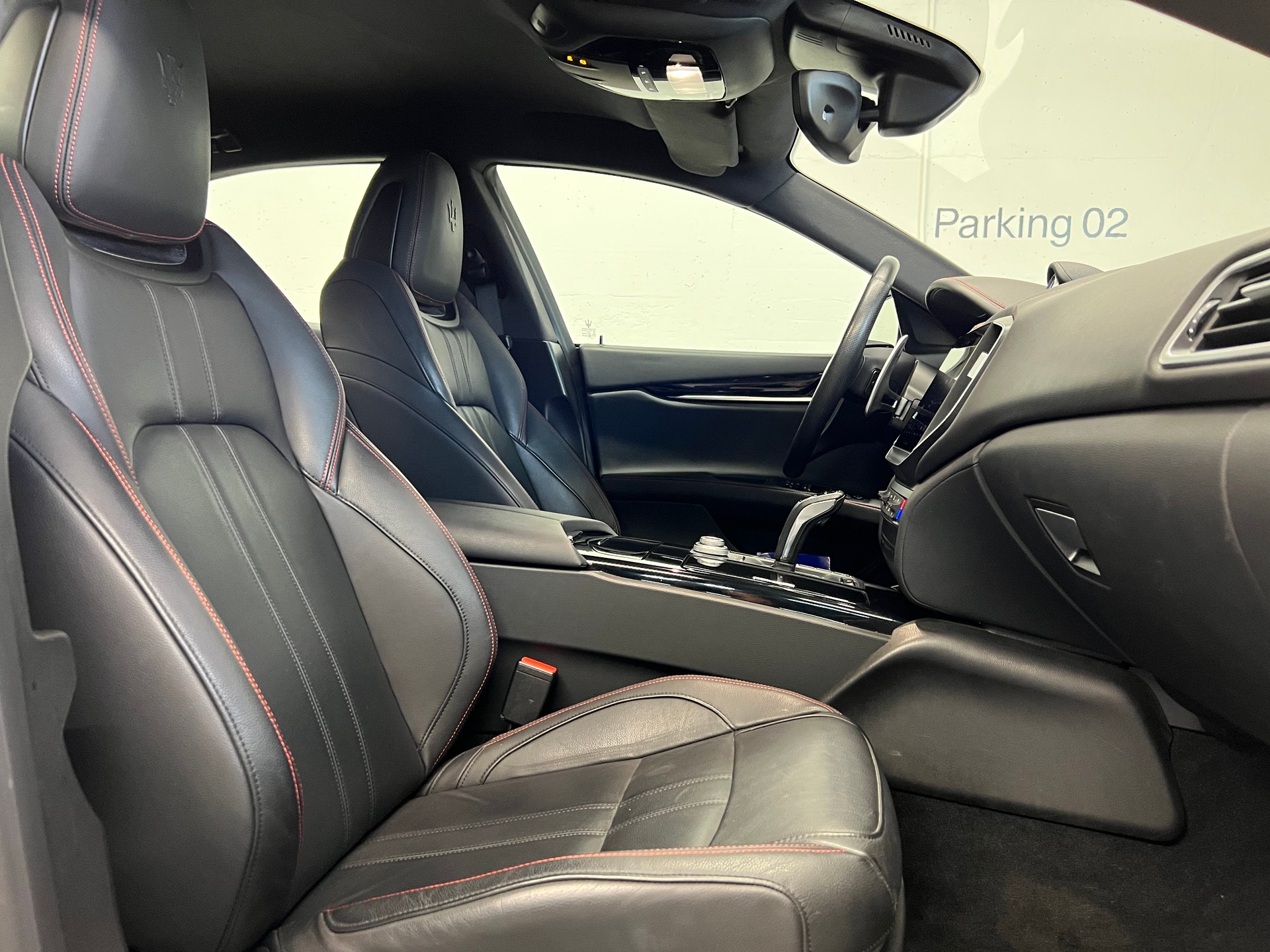 MASERATI Ghibli 3.0 V6 Modena-image-5