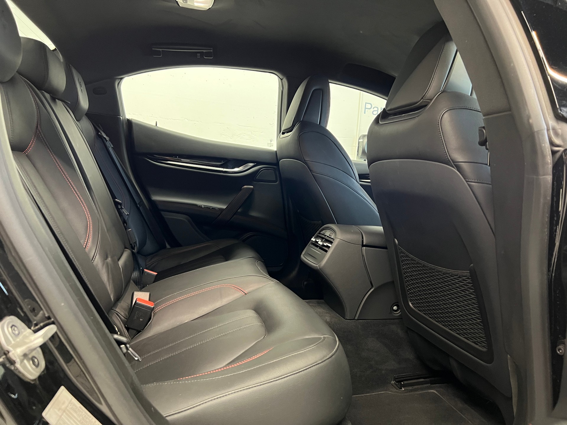 MASERATI Ghibli 3.0 V6 Modena-image-6