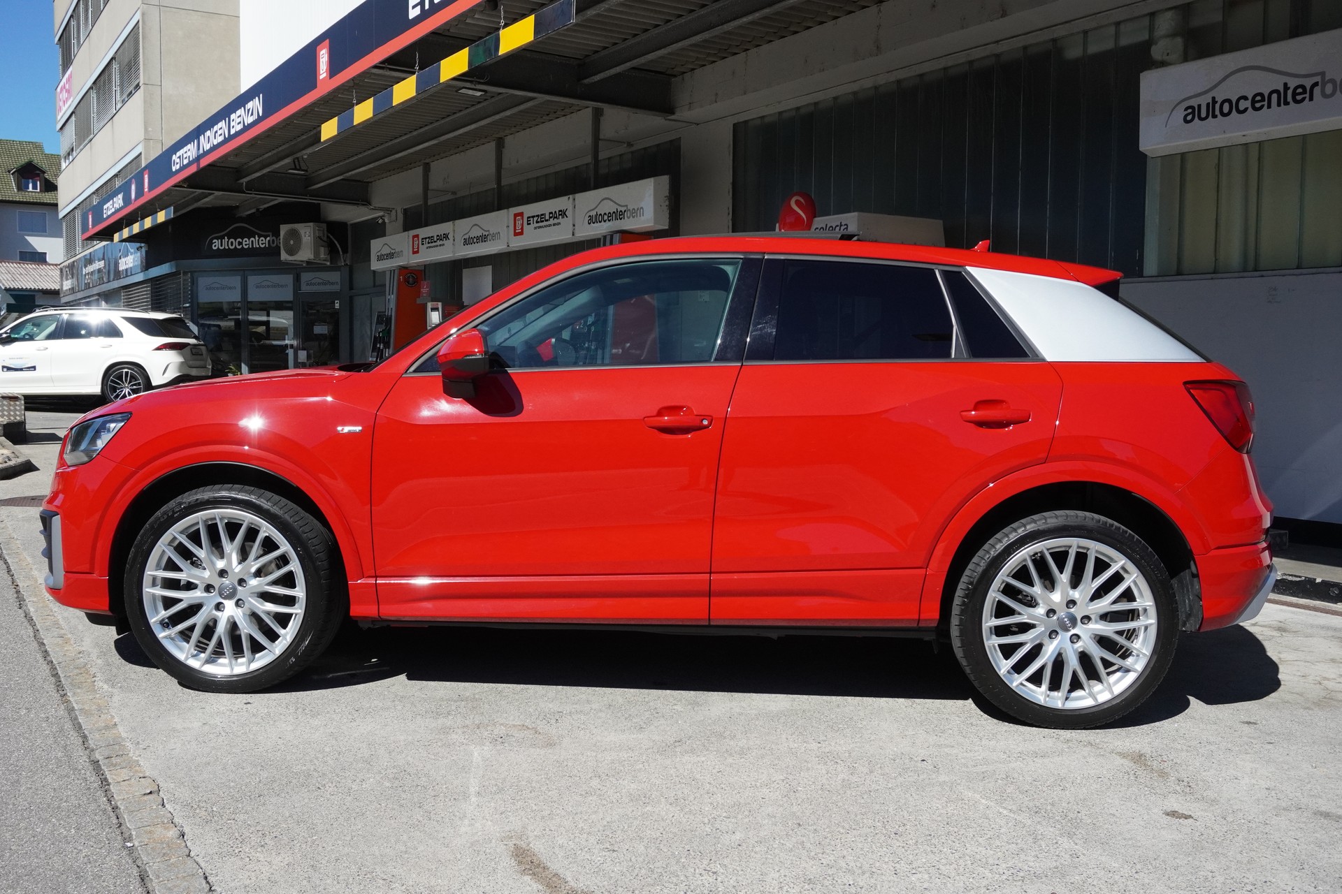 AUDI Q2 2.0 TFSI sport quattro S-tronic-image-6