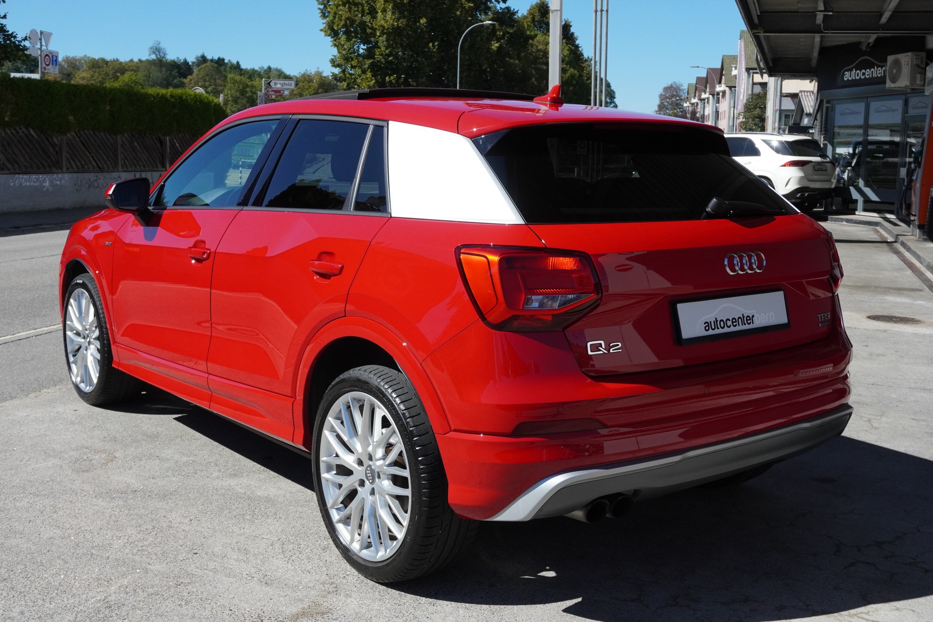 AUDI Q2 2.0 TFSI sport quattro S-tronic-image-5