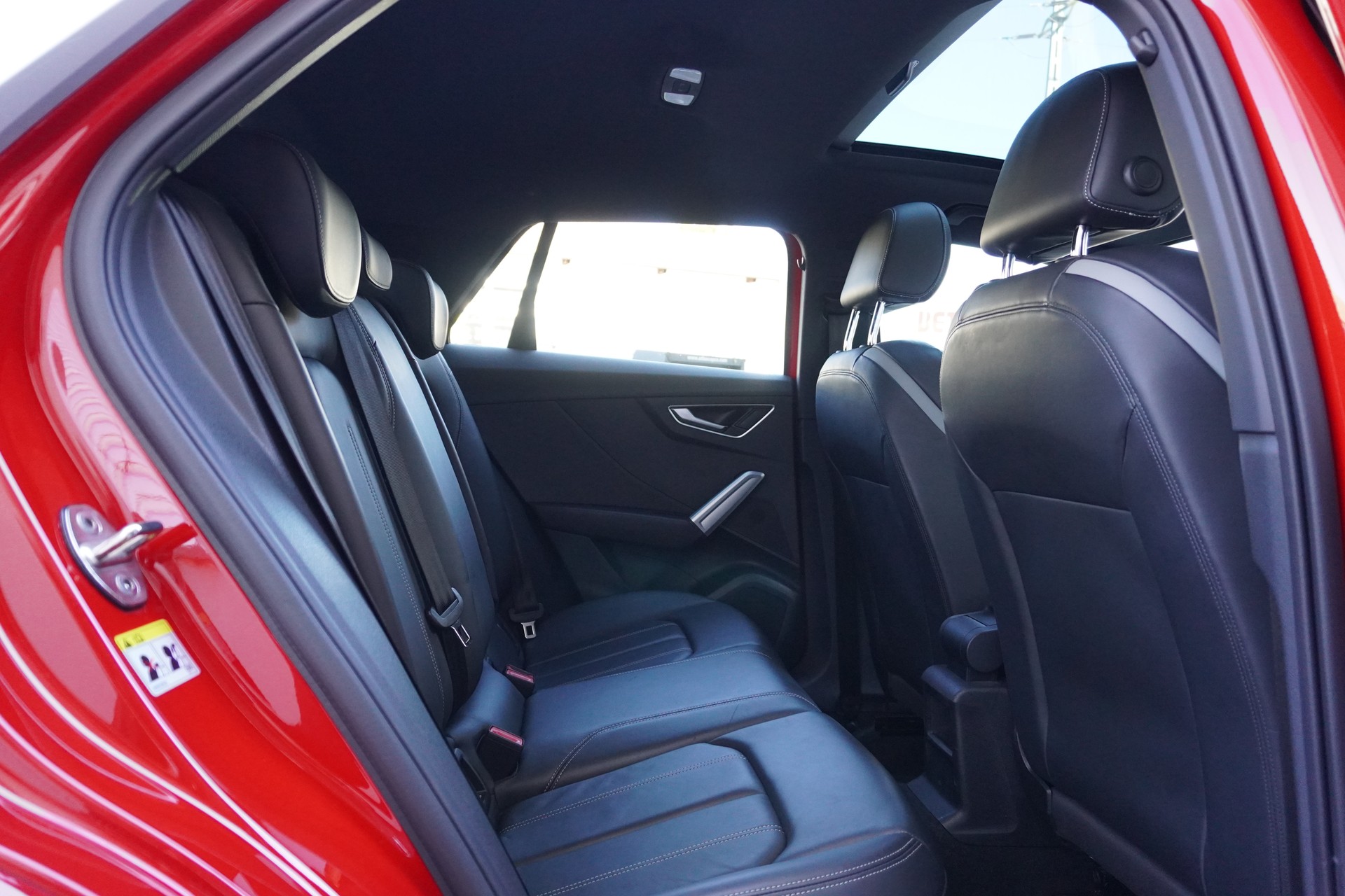 AUDI Q2 2.0 TFSI sport quattro S-tronic-image-14