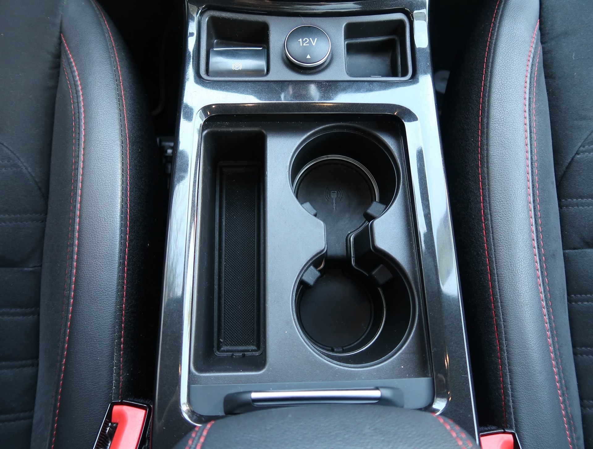 FORD Kuga 2.0 TDCi ST Line FPS 4WD PowerShift-image-21