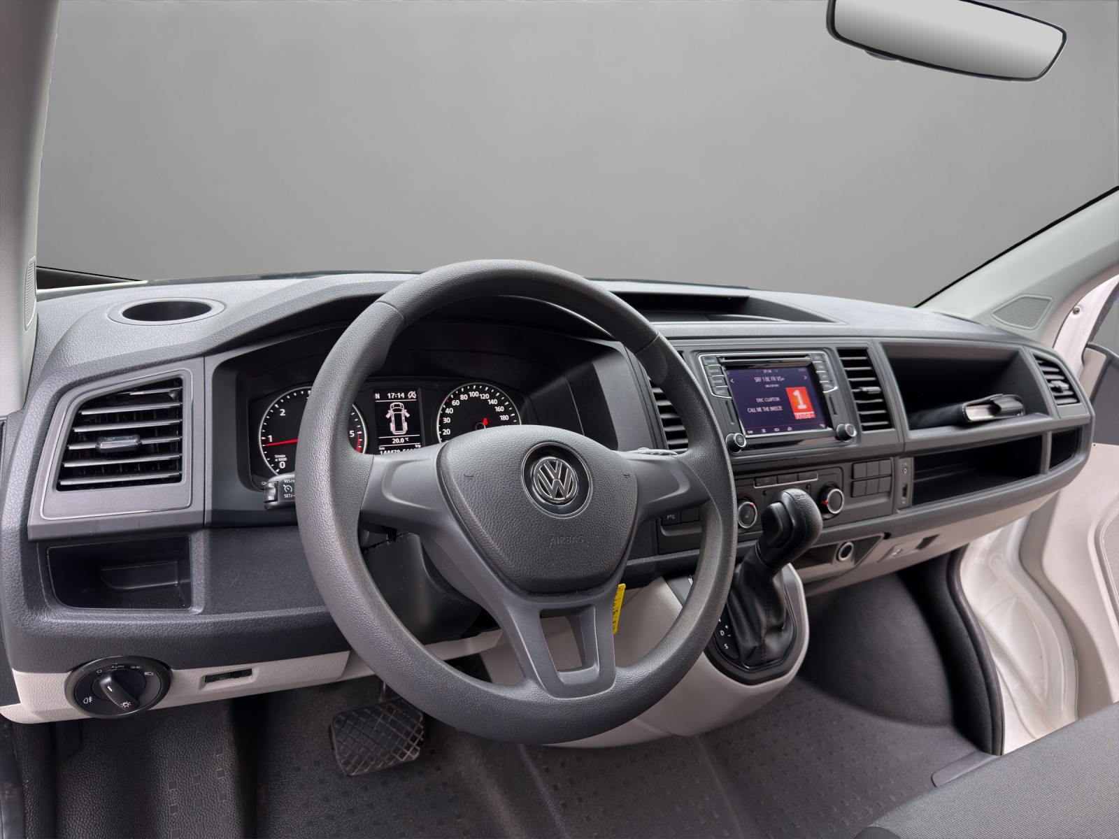 VW T6.1 2.0 TDI DSG-image-13