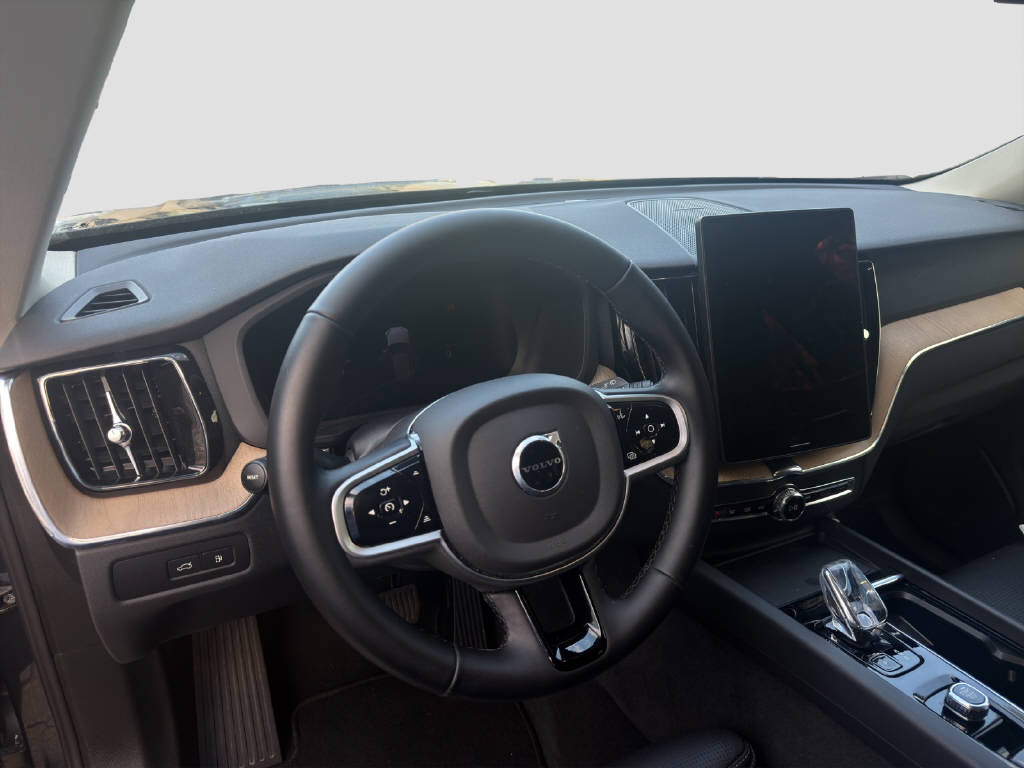 VOLVO XC60 2.0 T8 TE Plus Dark eAWD-image-7